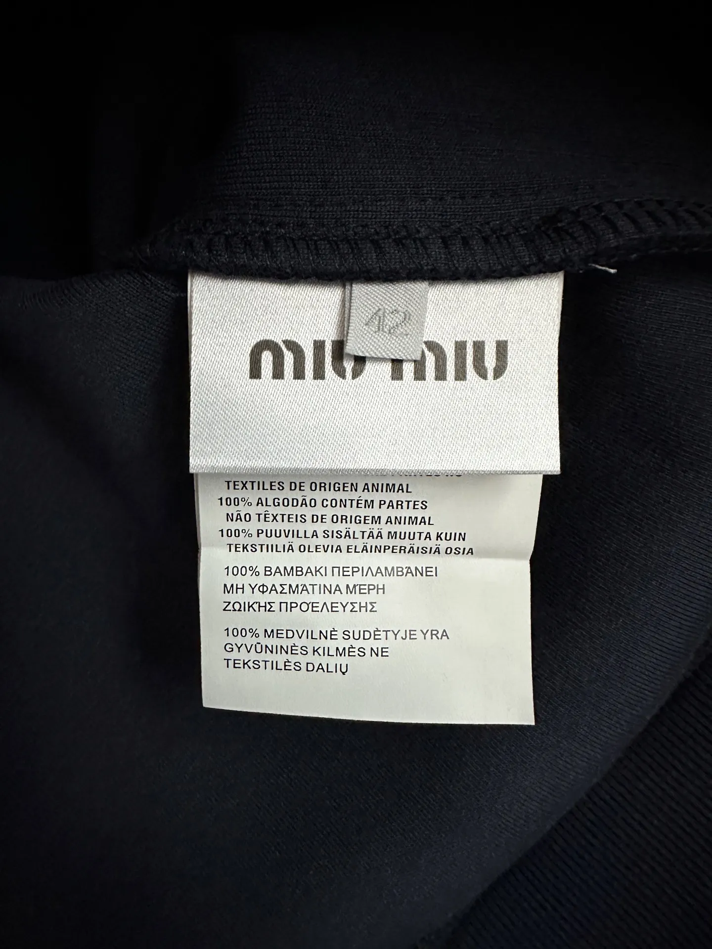 Logo-Embroidered Zip-Up Hoodie D37023109 — view 9