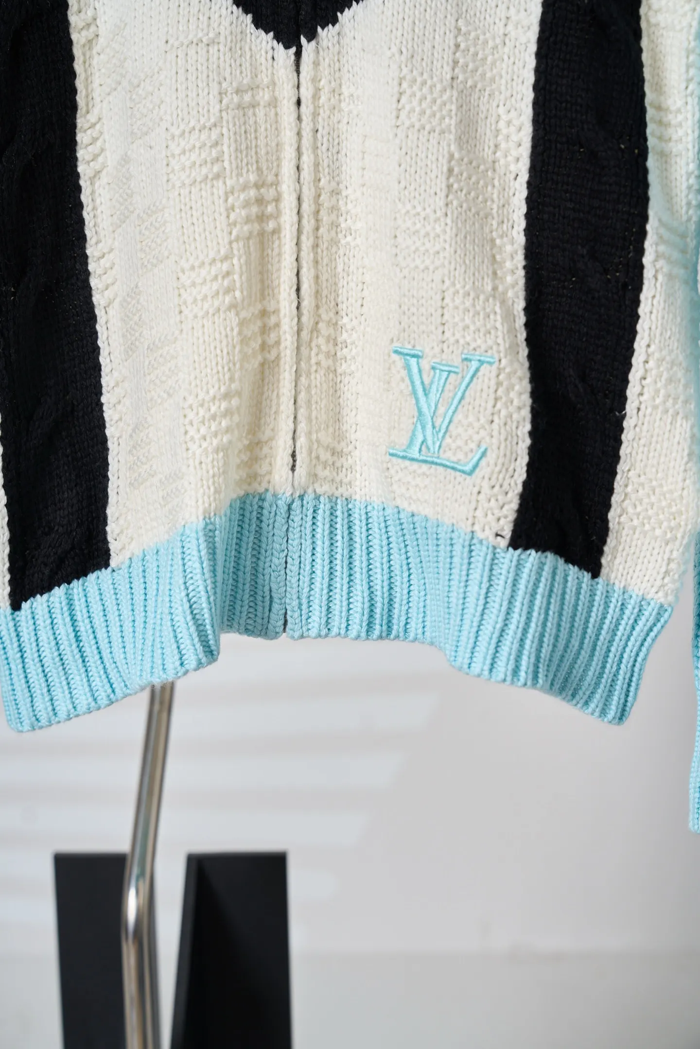 Color-Block Logo Embroidery Zip-Up Knit Jacket D37519116 — view 9