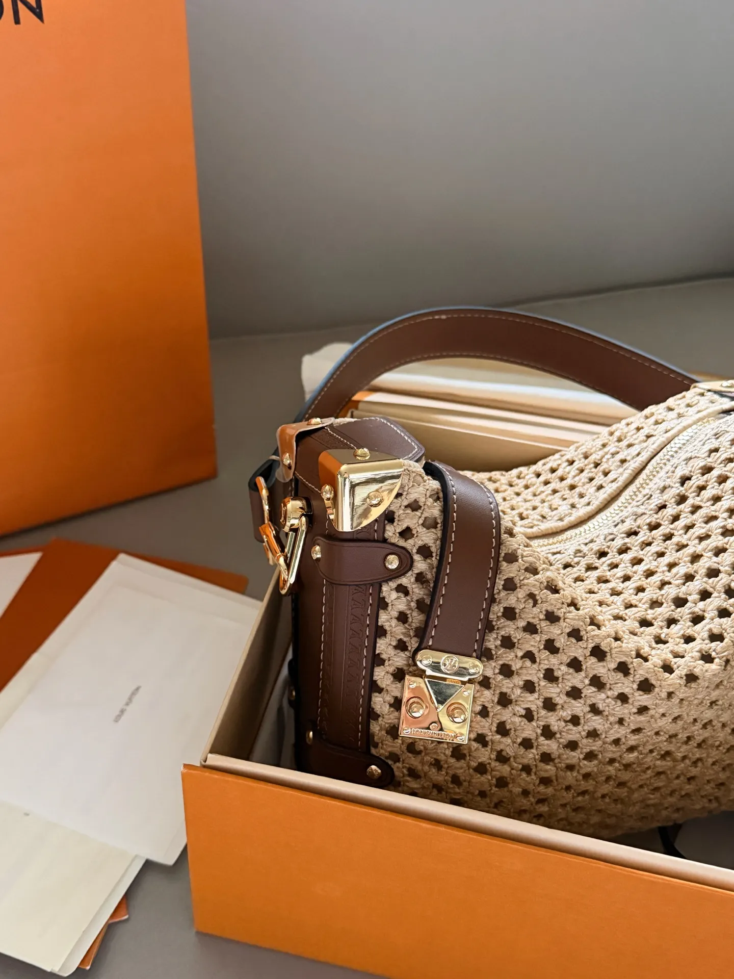 Trunkside Woven Shoulder Bag D37518202 — view 3