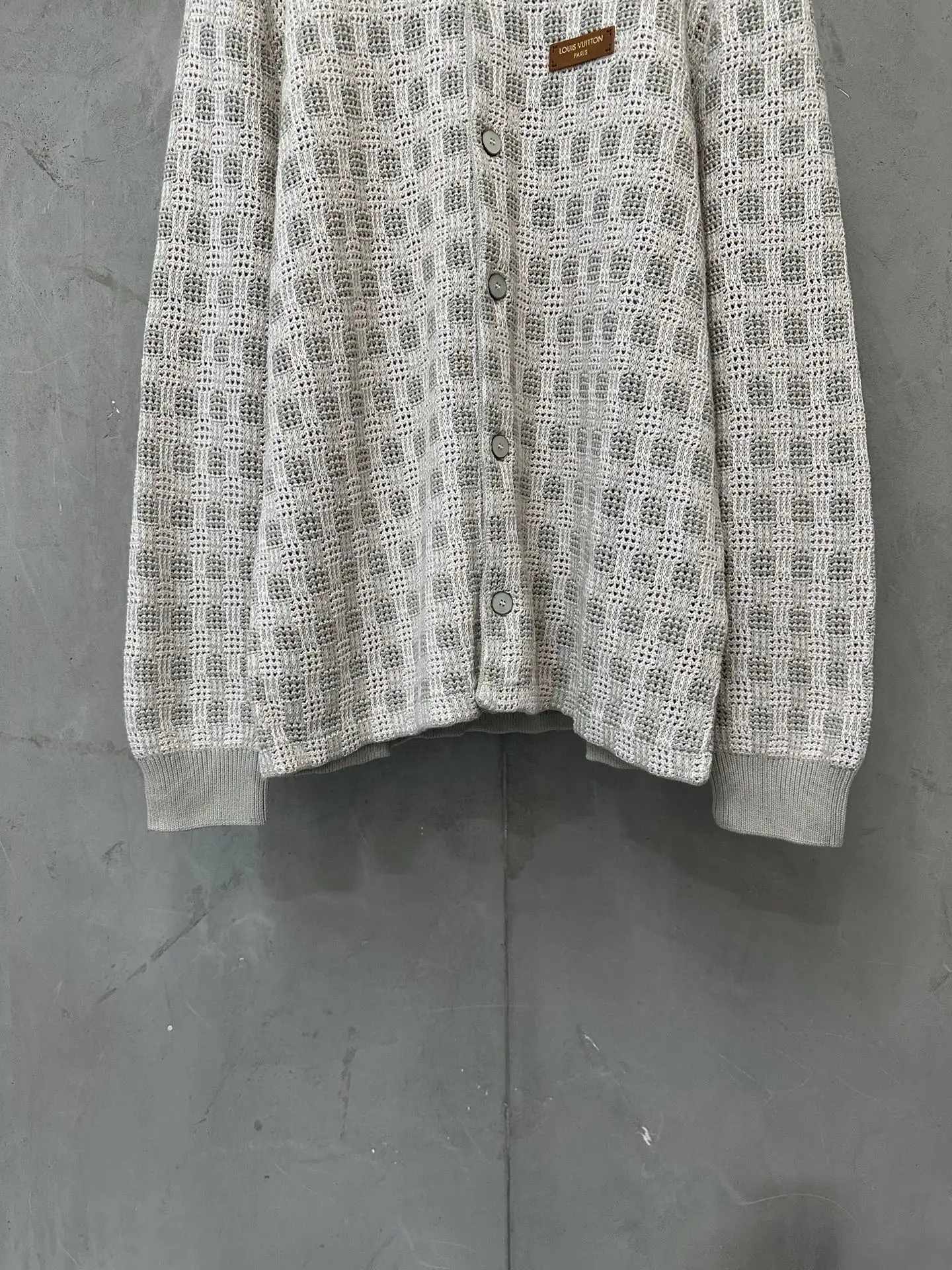 Textured Jacquard Wool-Blend Cardigan D38022222 — view 4