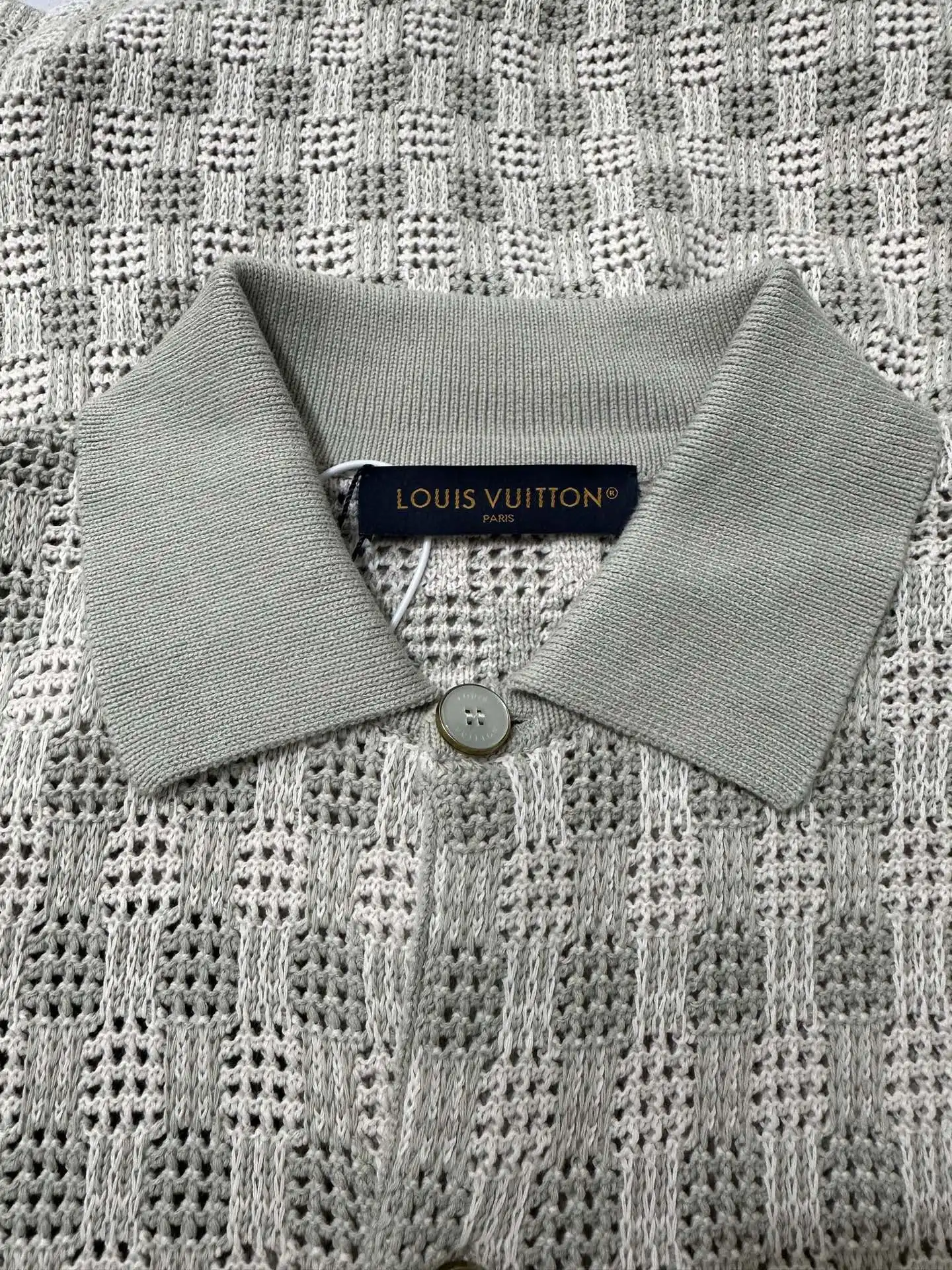 Textured Jacquard Wool-Blend Cardigan D38022222 — view 6