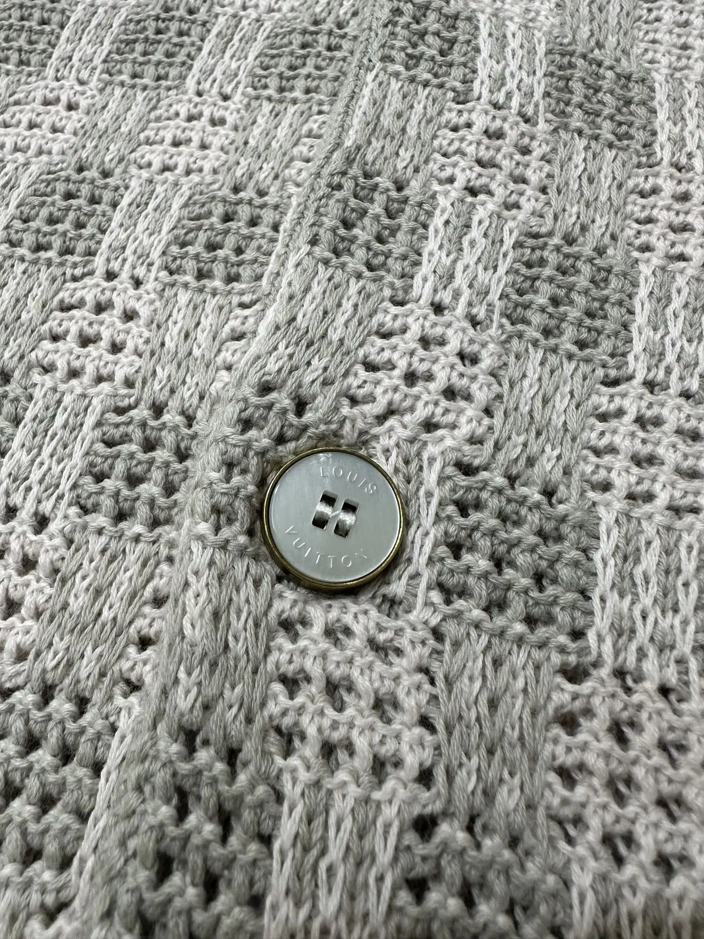 Textured Jacquard Wool-Blend Cardigan D38022222 — view 8