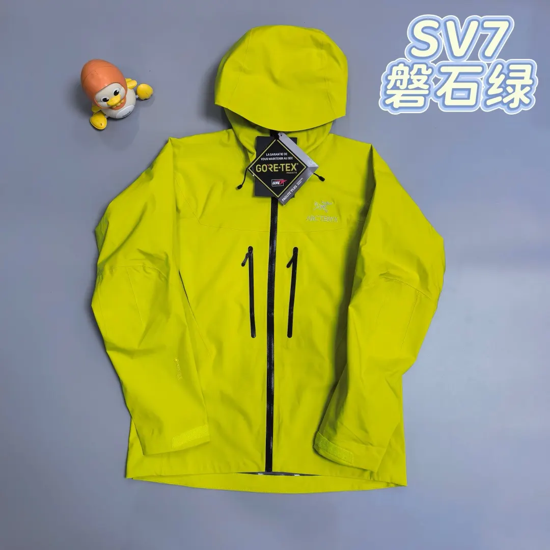 Alpha SV GORE-TEX Pro Hardshell Jacket D38018967