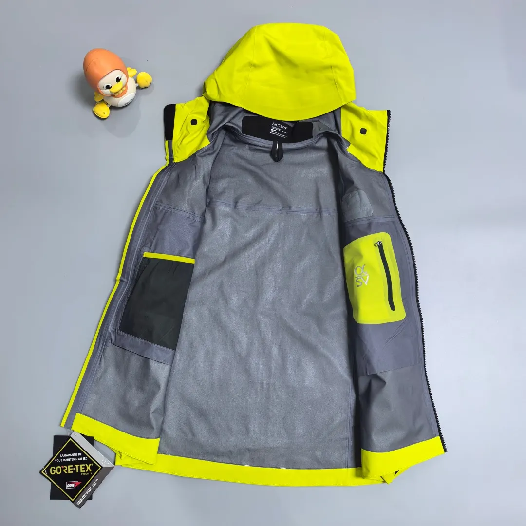 Alpha SV GORE-TEX Pro Hardshell Jacket D38018967 — view 9