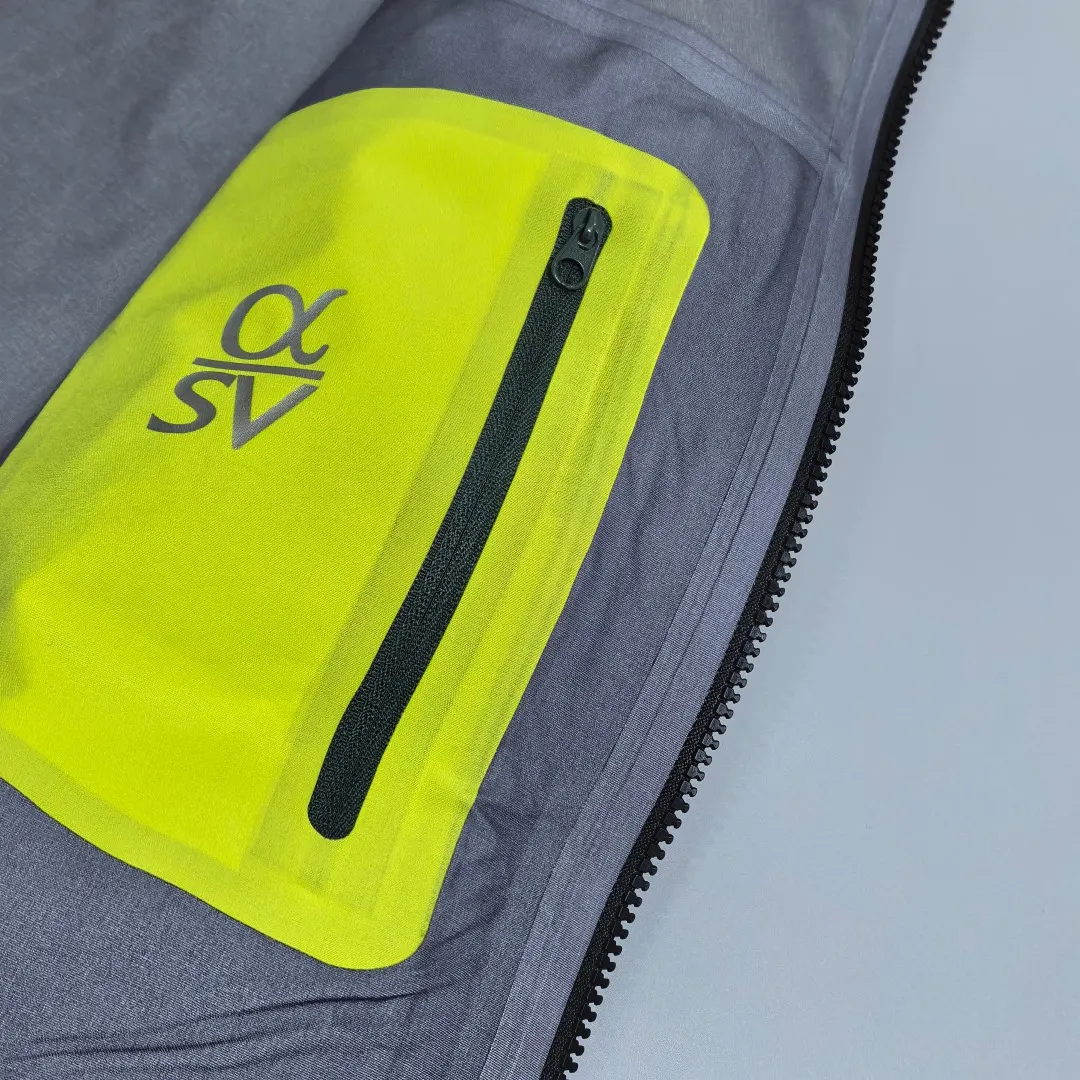 Alpha SV GORE-TEX Pro Hardshell Jacket D38018967 — view 11