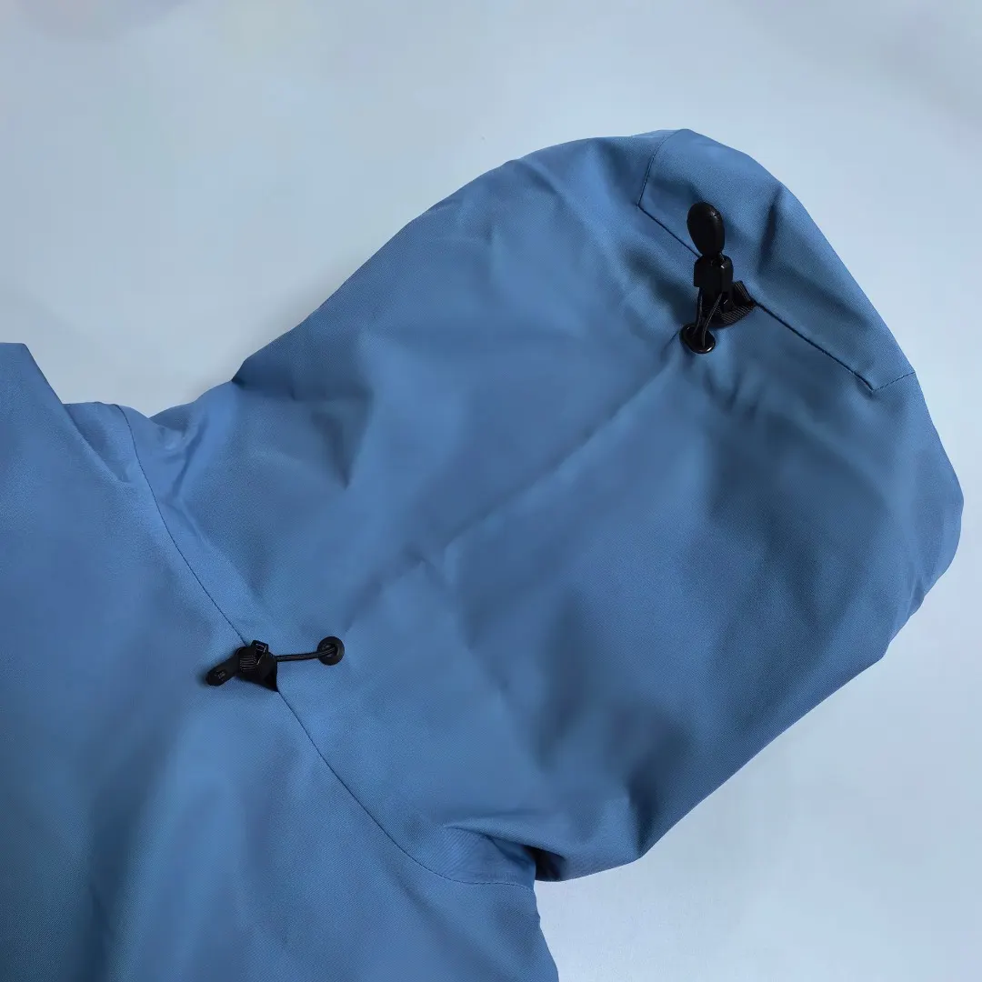 Alpha SV GORE-TEX Pro Hooded Shell Jacket D38018963 — view 13
