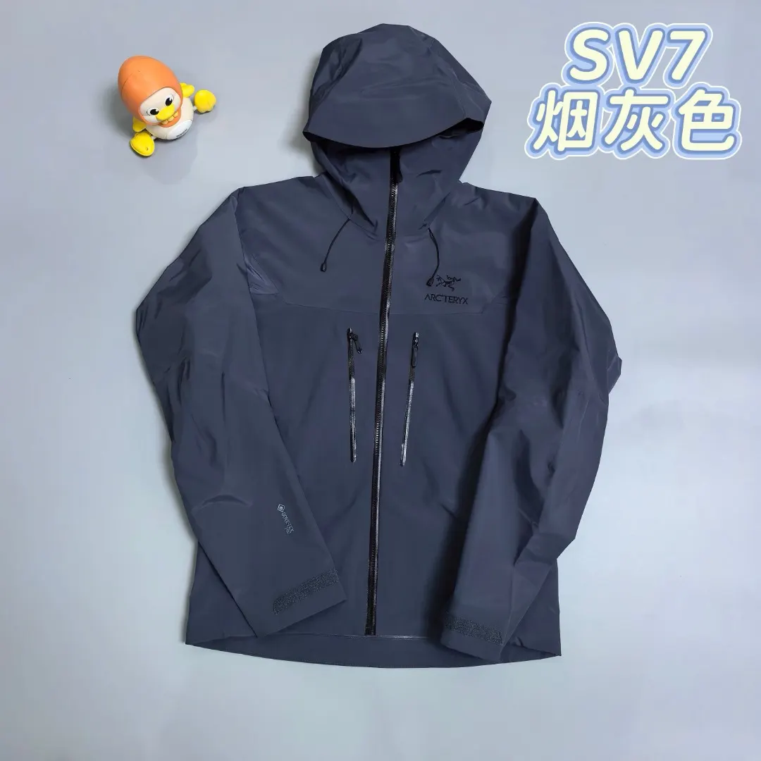 Alpha SV GORE-TEX Pro Hooded Shell Jacket D38018964