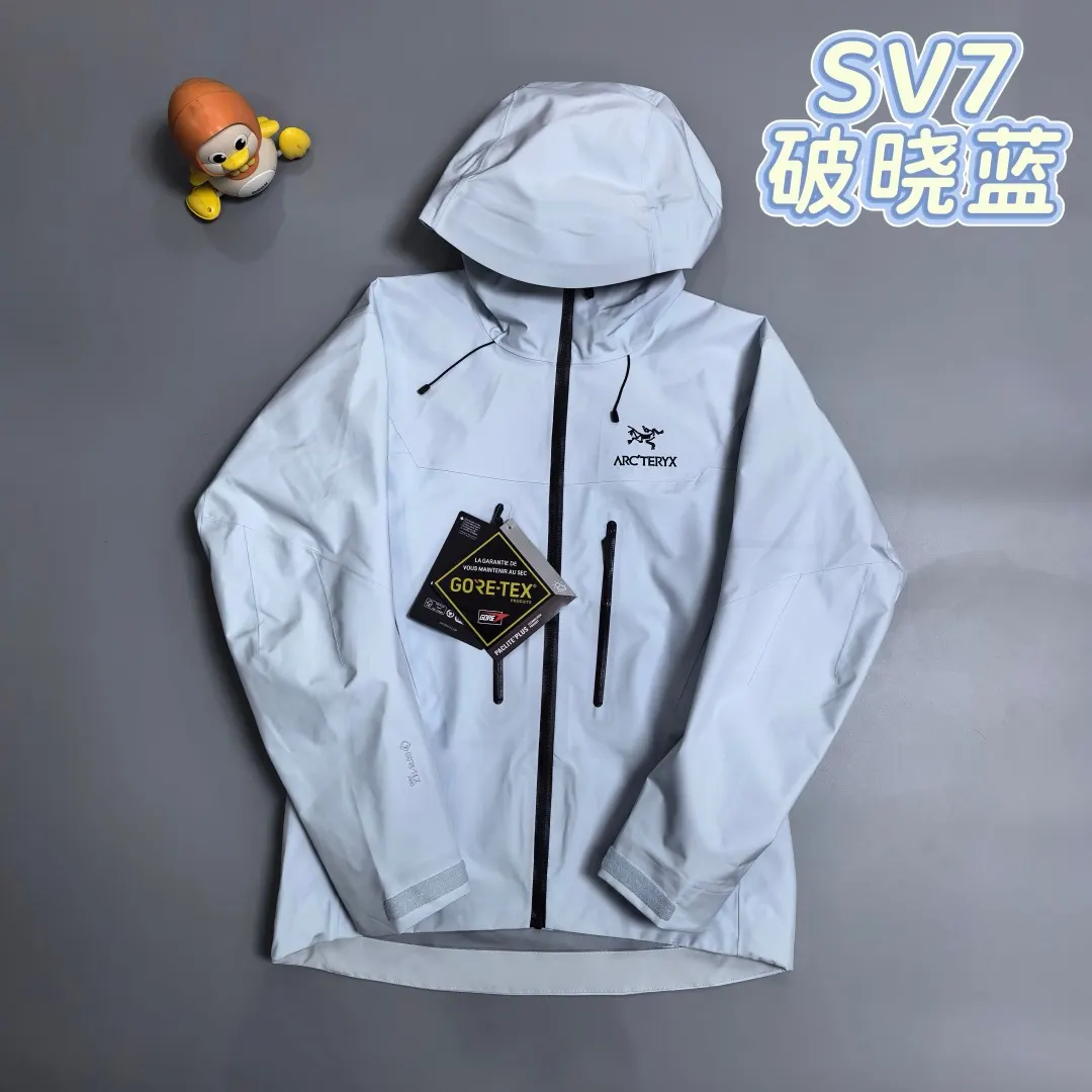 Alpha SV GORE-TEX Pro Hooded Shell Jacket D38018965