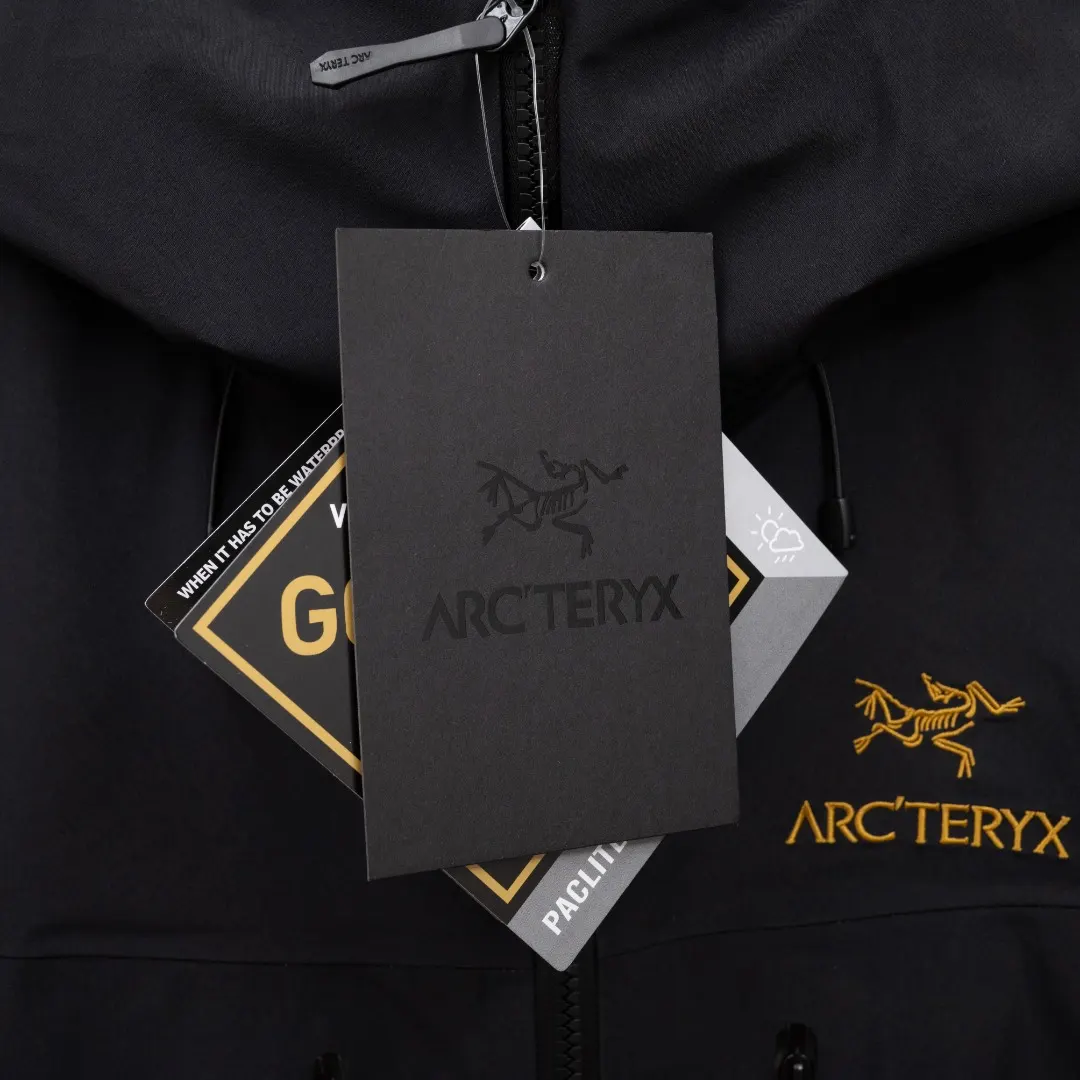 Alpha SV GORE-TEX Pro Hardshell Jacket D38023638 — view 13