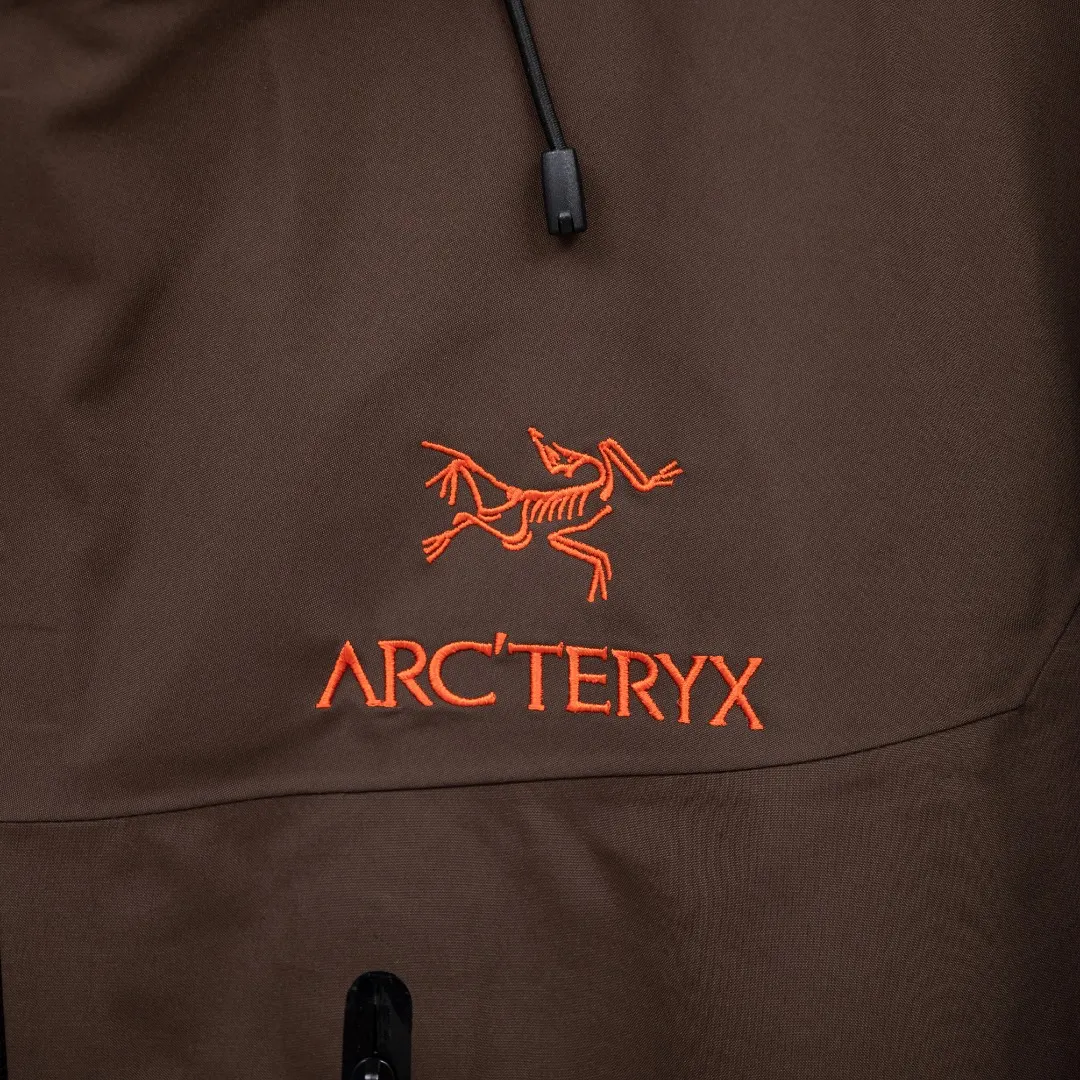 Alpha SV GORE-TEX Pro Hardshell Jacket D38023635 — view 5