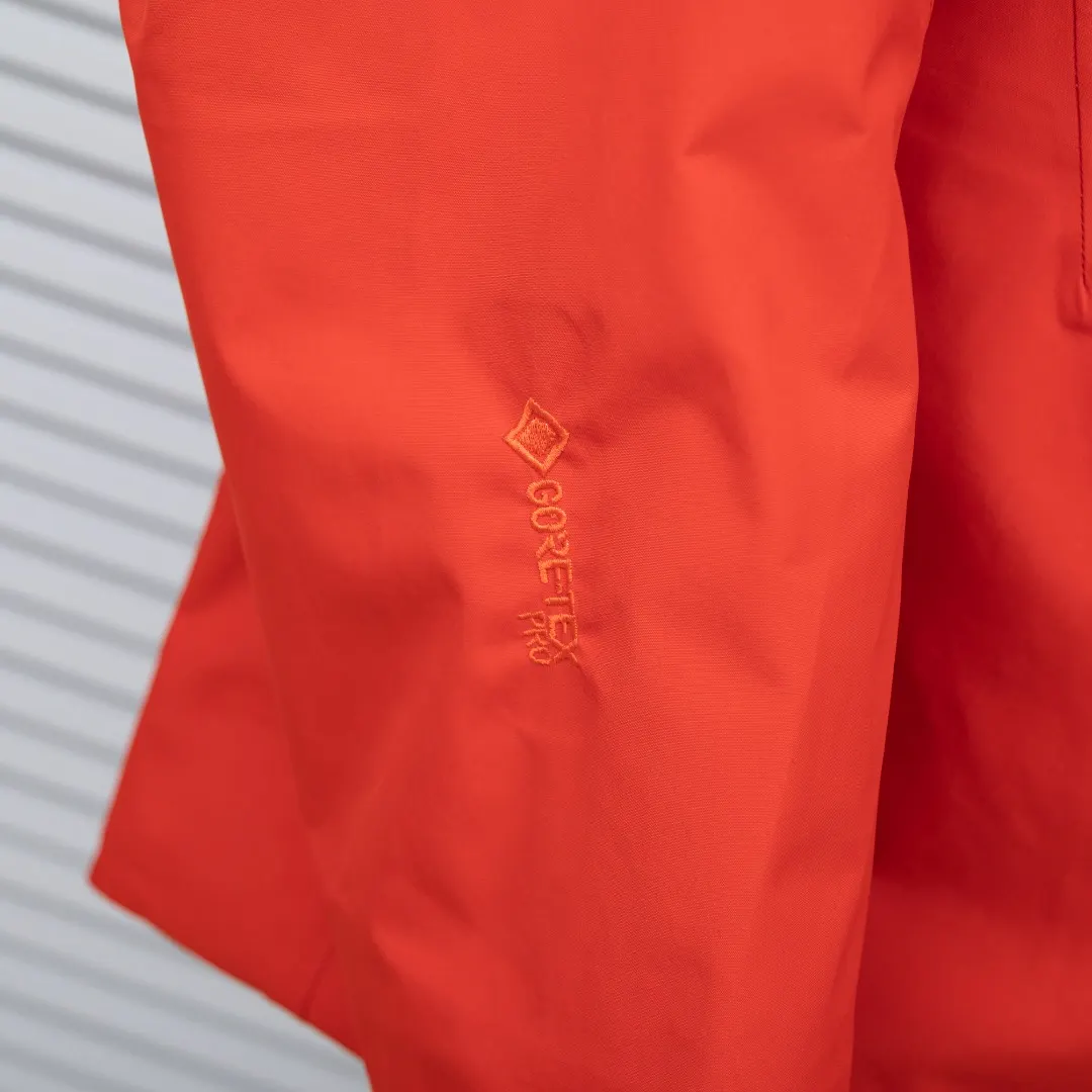 Alpha SV GORE-TEX Pro Hooded Shell Jacket D38023636 — view 7