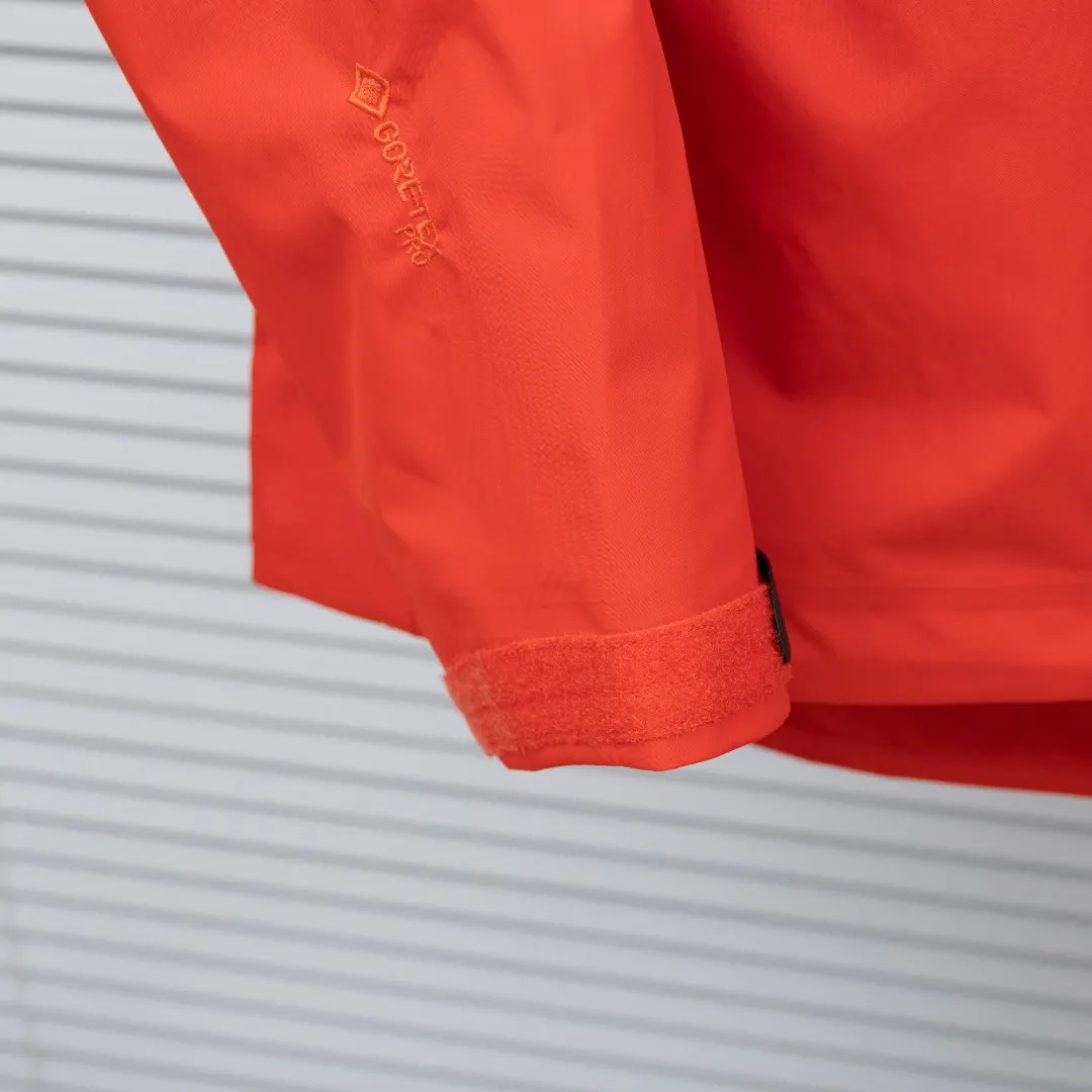 Alpha SV GORE-TEX Pro Hooded Shell Jacket D38023636 — view 9