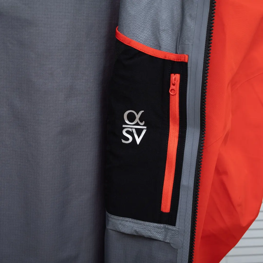 Alpha SV GORE-TEX Pro Hooded Shell Jacket D38023636 — view 14