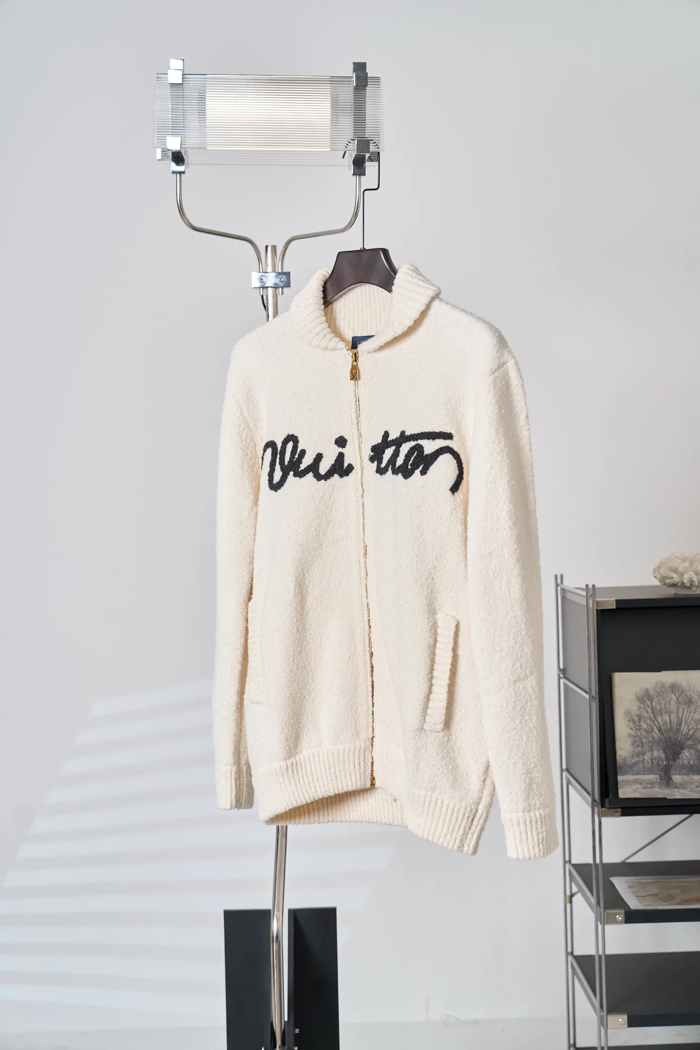 Logo Embroidered Zip-Up Wool Cardigan D38519115 — view 3