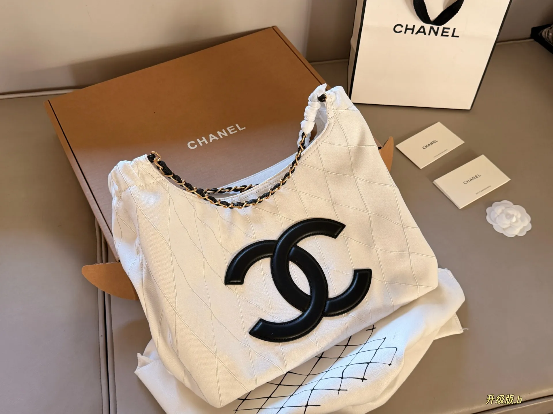 Chanel Coco Beach Quilted Tote Bag D38518329 — view 2
