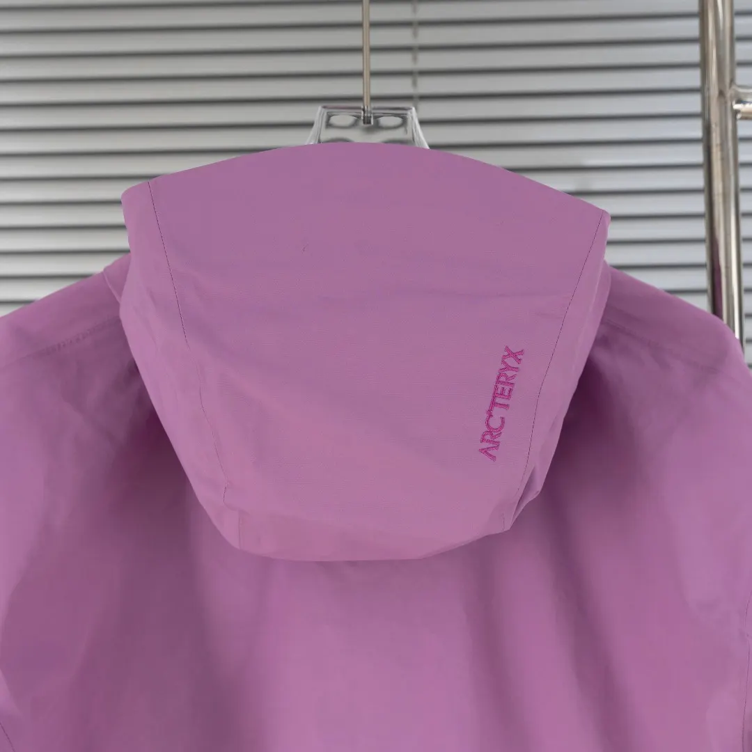 Beta SL GORE-TEX Hooded Shell Jacket D39013428 — view 13