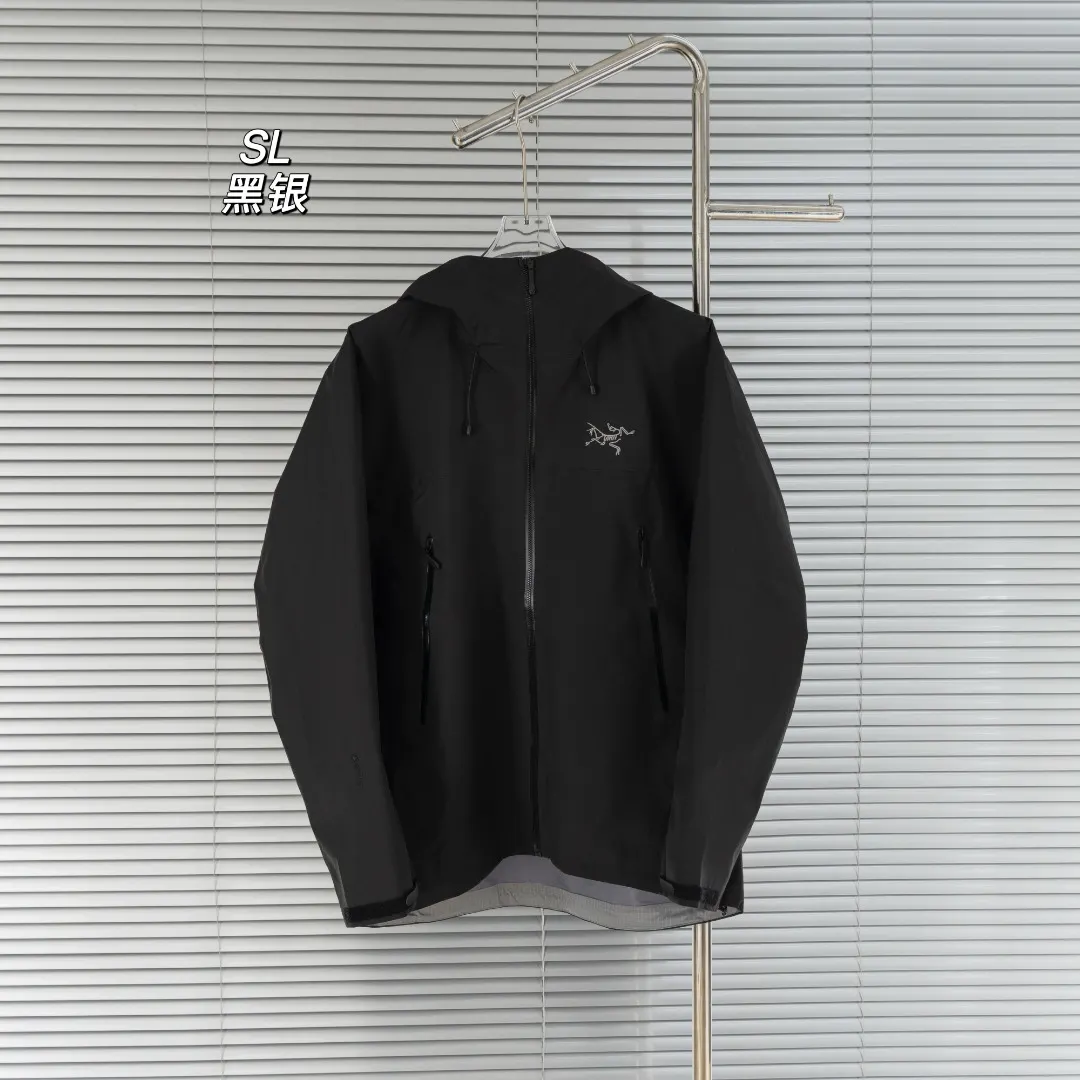 Beta SL GORE-TEX Hooded Shell Jacket D39013422