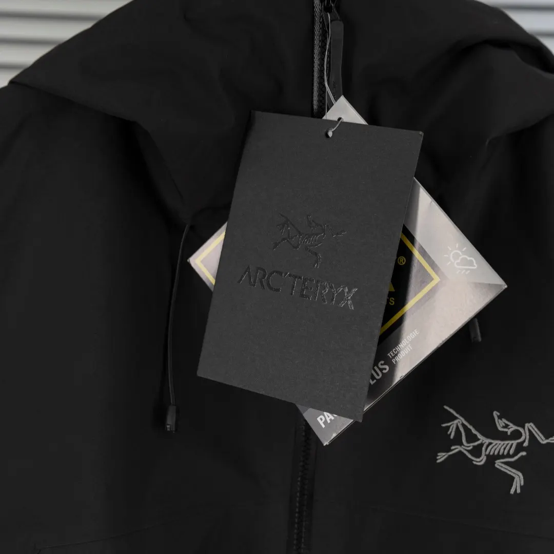 Beta SL GORE-TEX Hooded Shell Jacket D39013422 — view 10