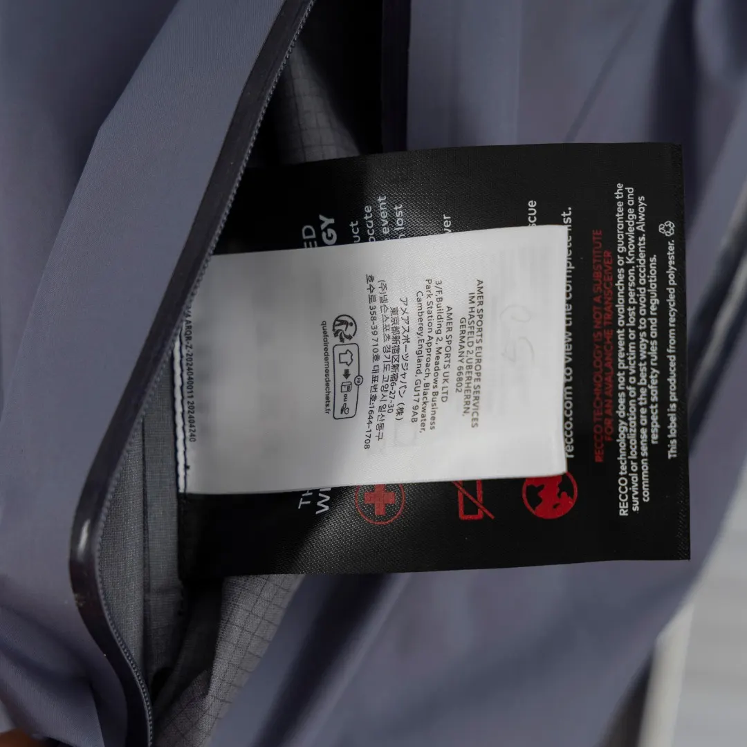 Beta SL GORE-TEX Hooded Shell Jacket D39013429 — view 9