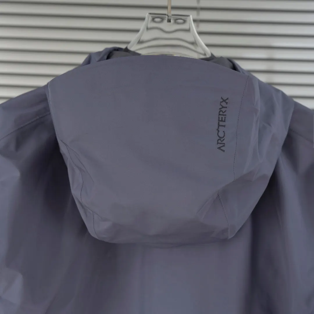 Beta SL GORE-TEX Hooded Shell Jacket D39013429 — view 13