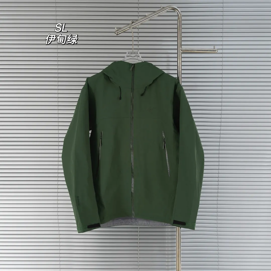 Beta SL GORE-TEX Hooded Shell Jacket D39013423
