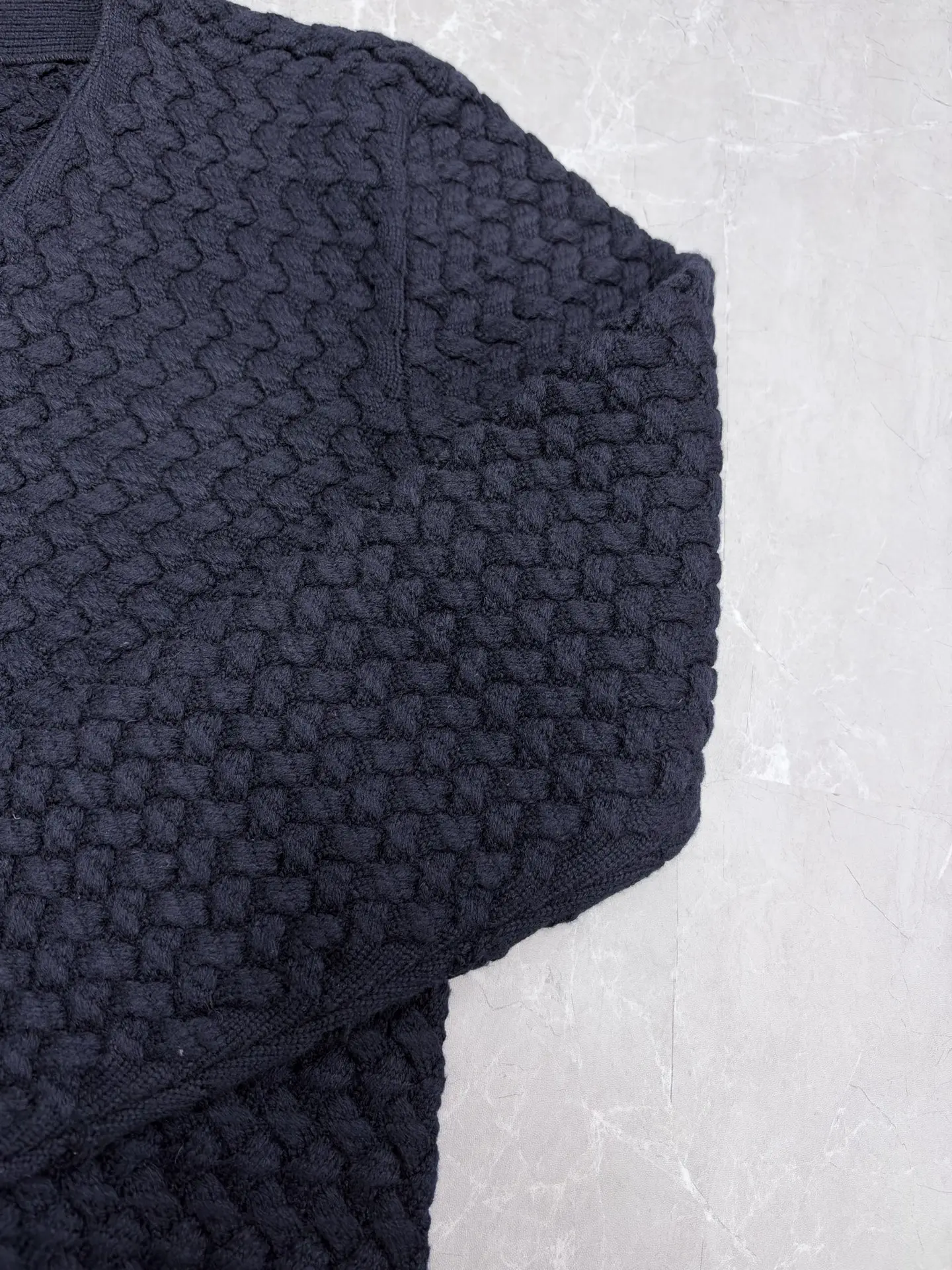 Intrecciato Textured Wool Cardigan D39019202 — view 5