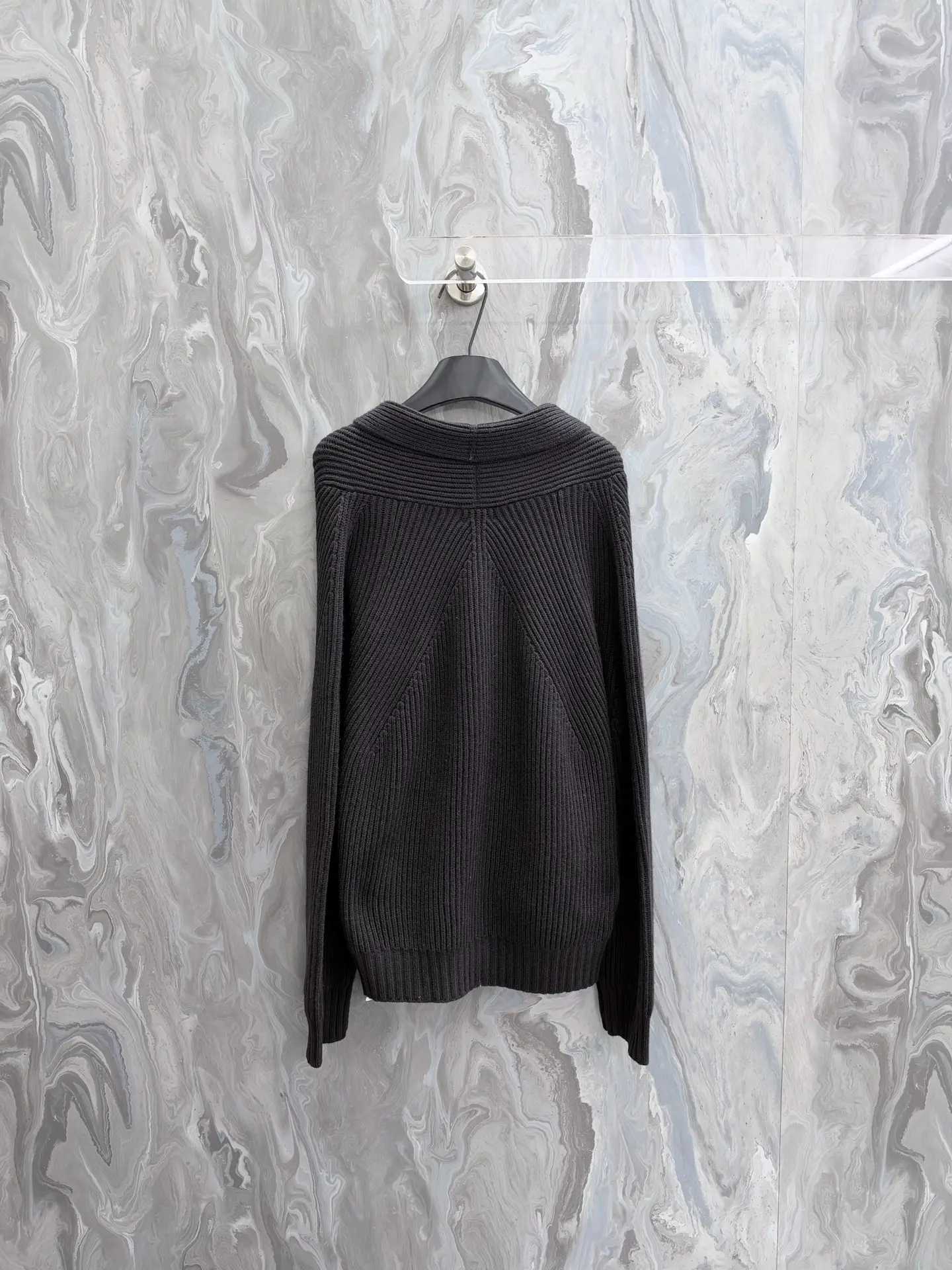 Double-Breasted Ribbed Cashmere Cardigan D39519203 — view 2