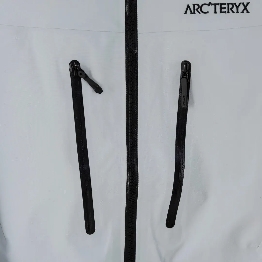 Alpha SV GORE-TEX Pro Hardshell Jacket D40013407 — view 6