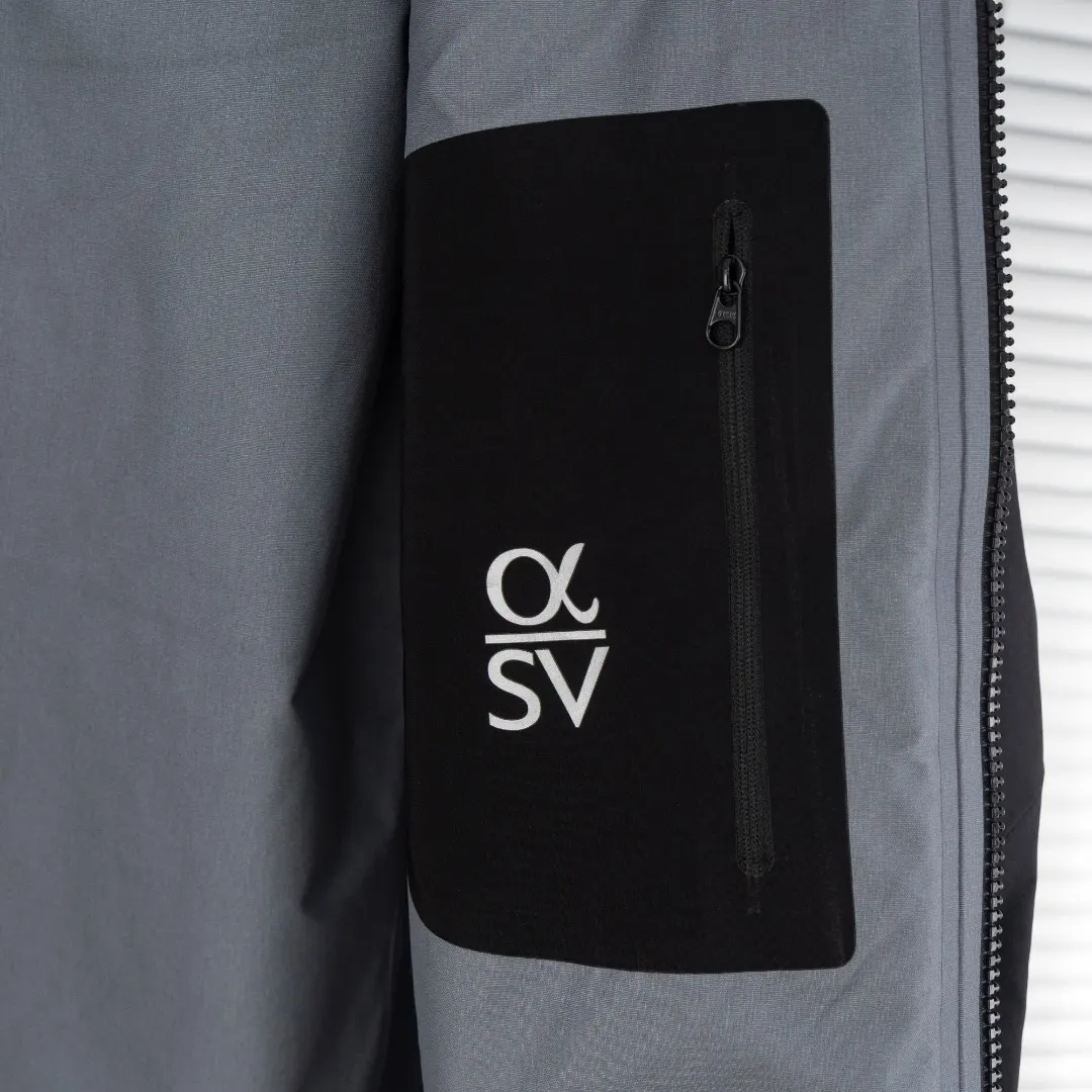 Alpha SV GORE-TEX Pro Hooded Jacket D40013410 — view 13