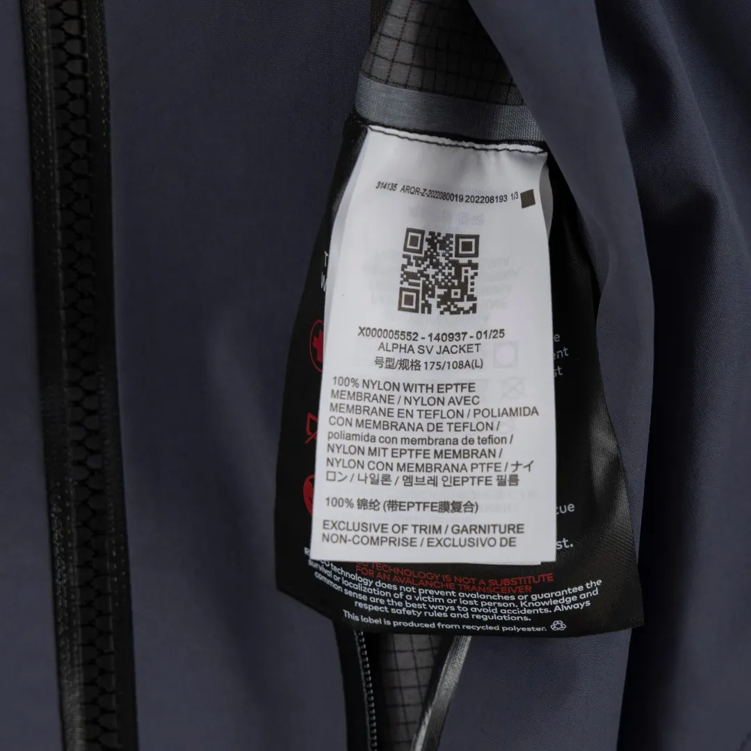 Alpha SV GORE-TEX Pro Hooded Jacket D40013405 — view 12