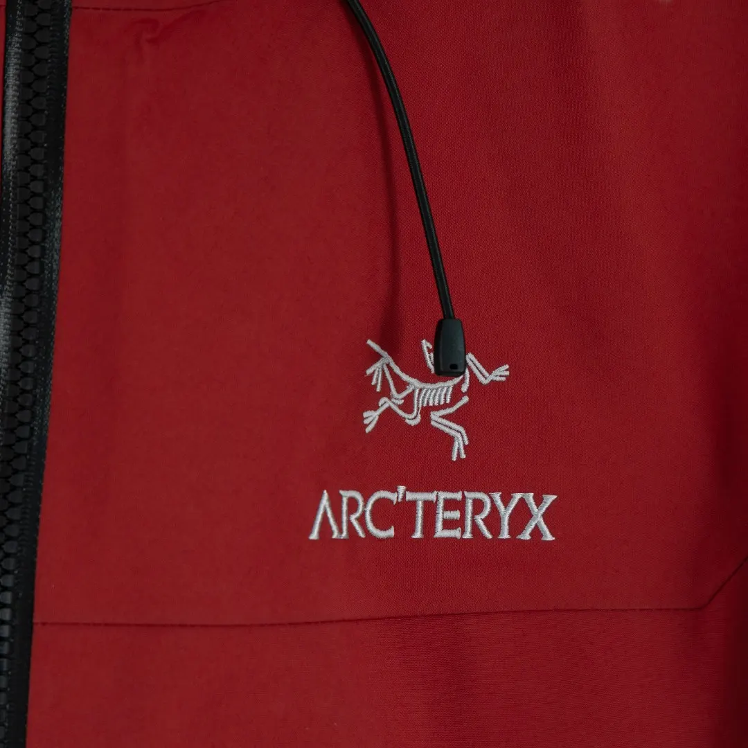 Alpha SV GORE-TEX Pro Hooded Shell Jacket D40013412 — view 5