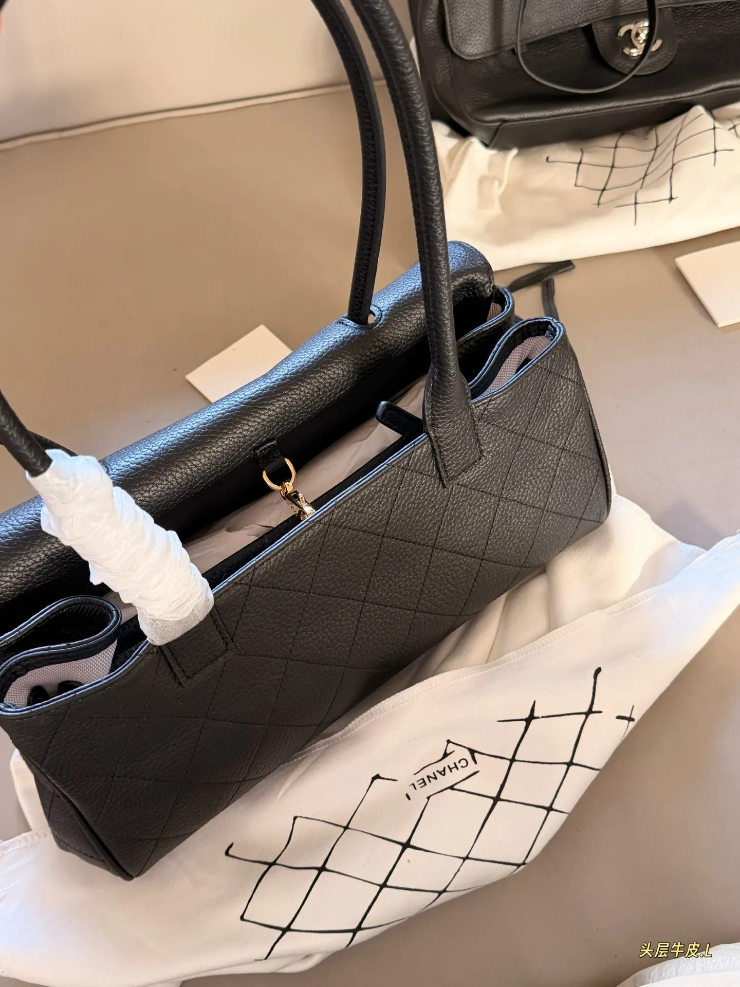 Chanel 26S Grained Leather Baguette Bag D41017831 — view 6