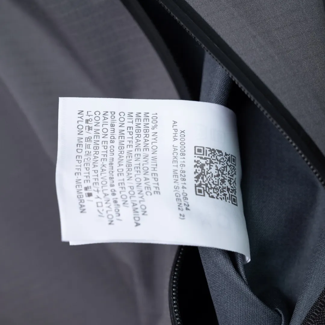 Alpha LT Waterproof GORE-TEX Shell Jacket D41023640 — view 11