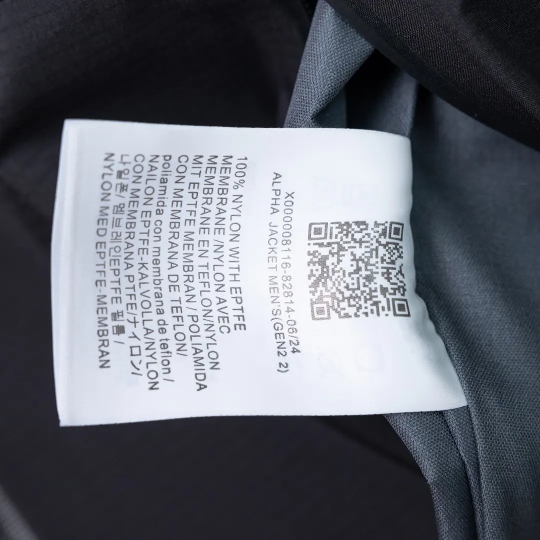 Alpha LT GORE-TEX Waterproof Shell Jacket D41023642 — view 9