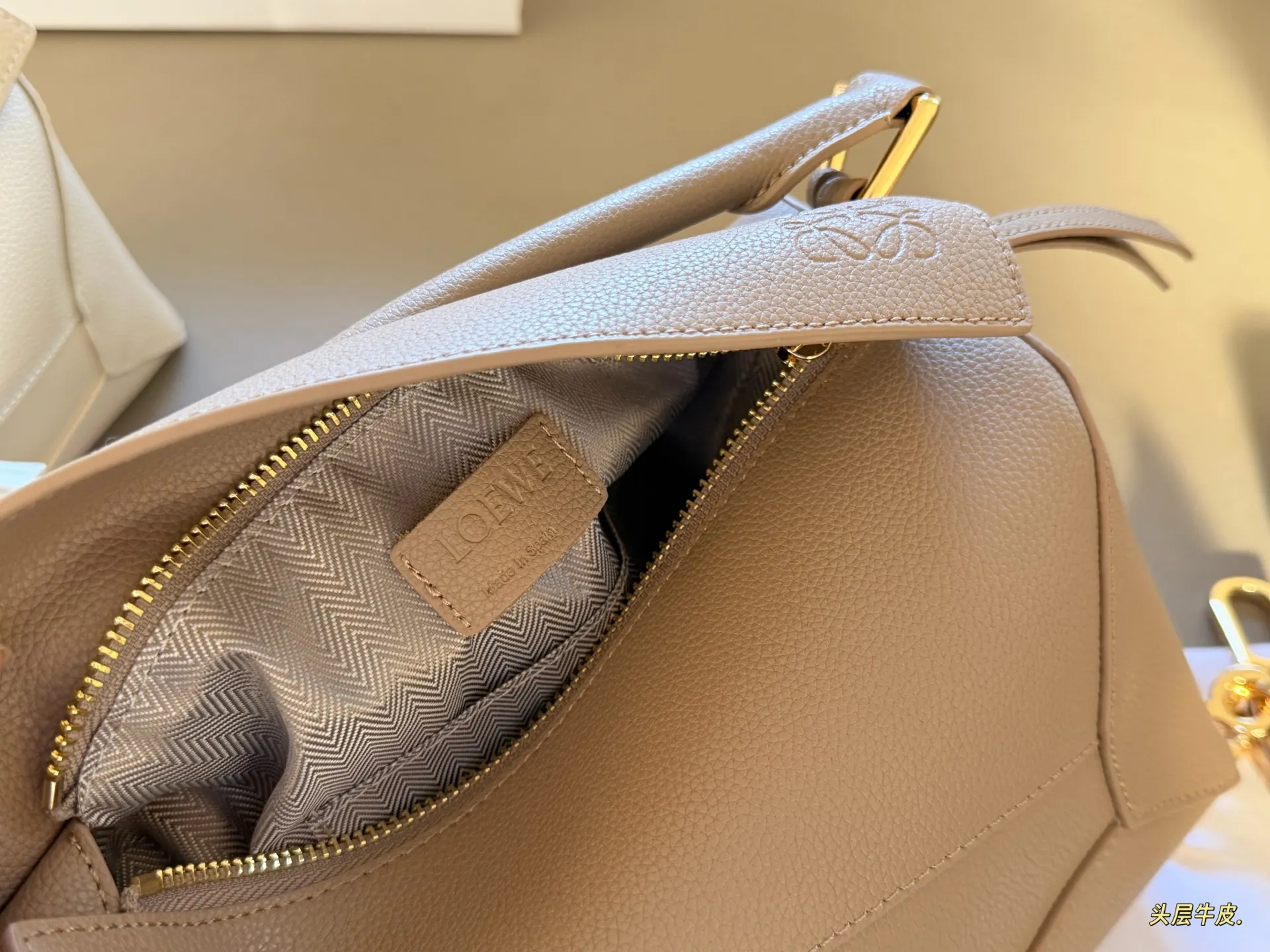 Puzzle Grained Leather Shoulder Bag D43017835 — view 7