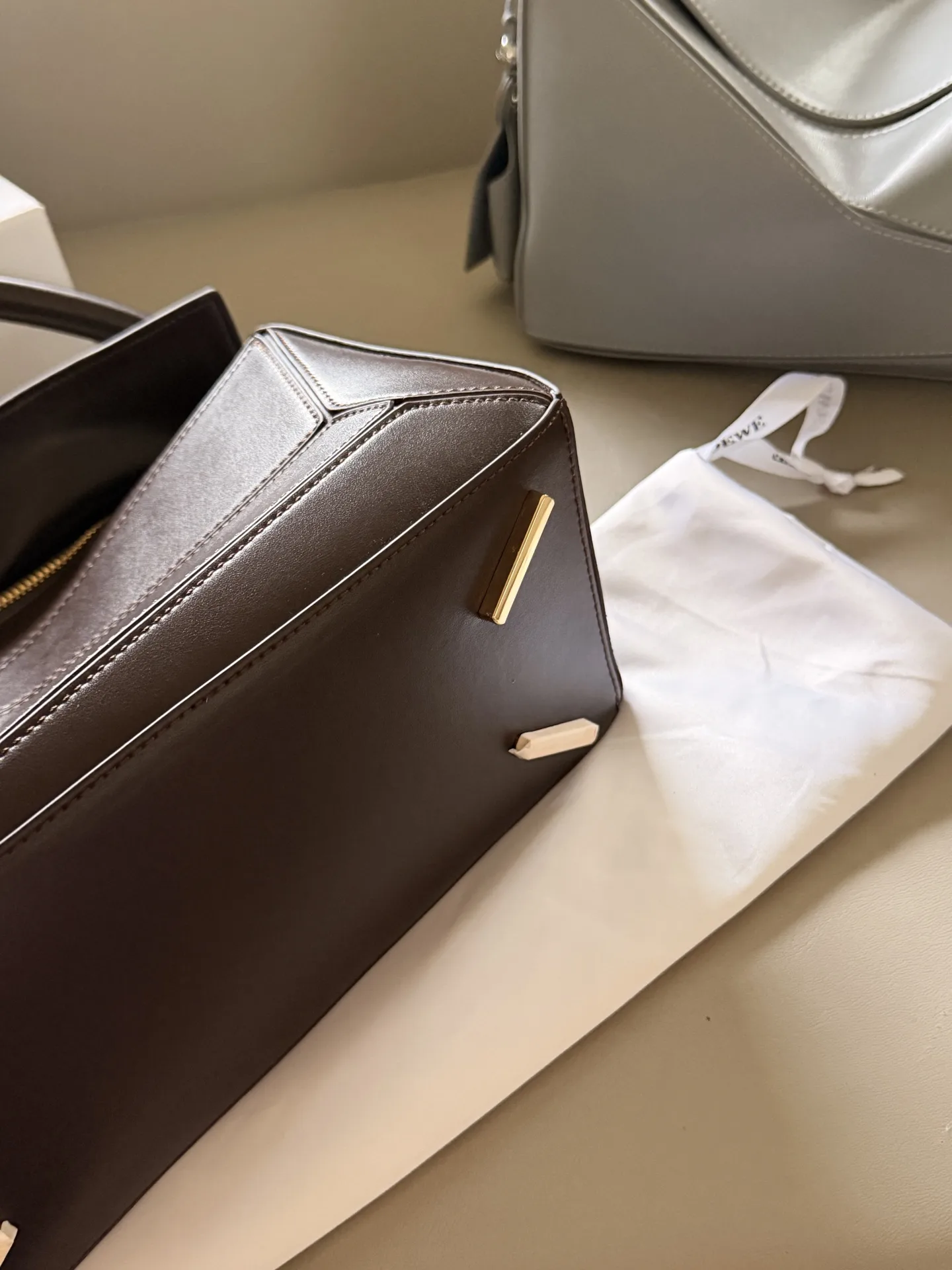 Loewe Puzzle Hobo Shoulder Bag D43517807 — view 7