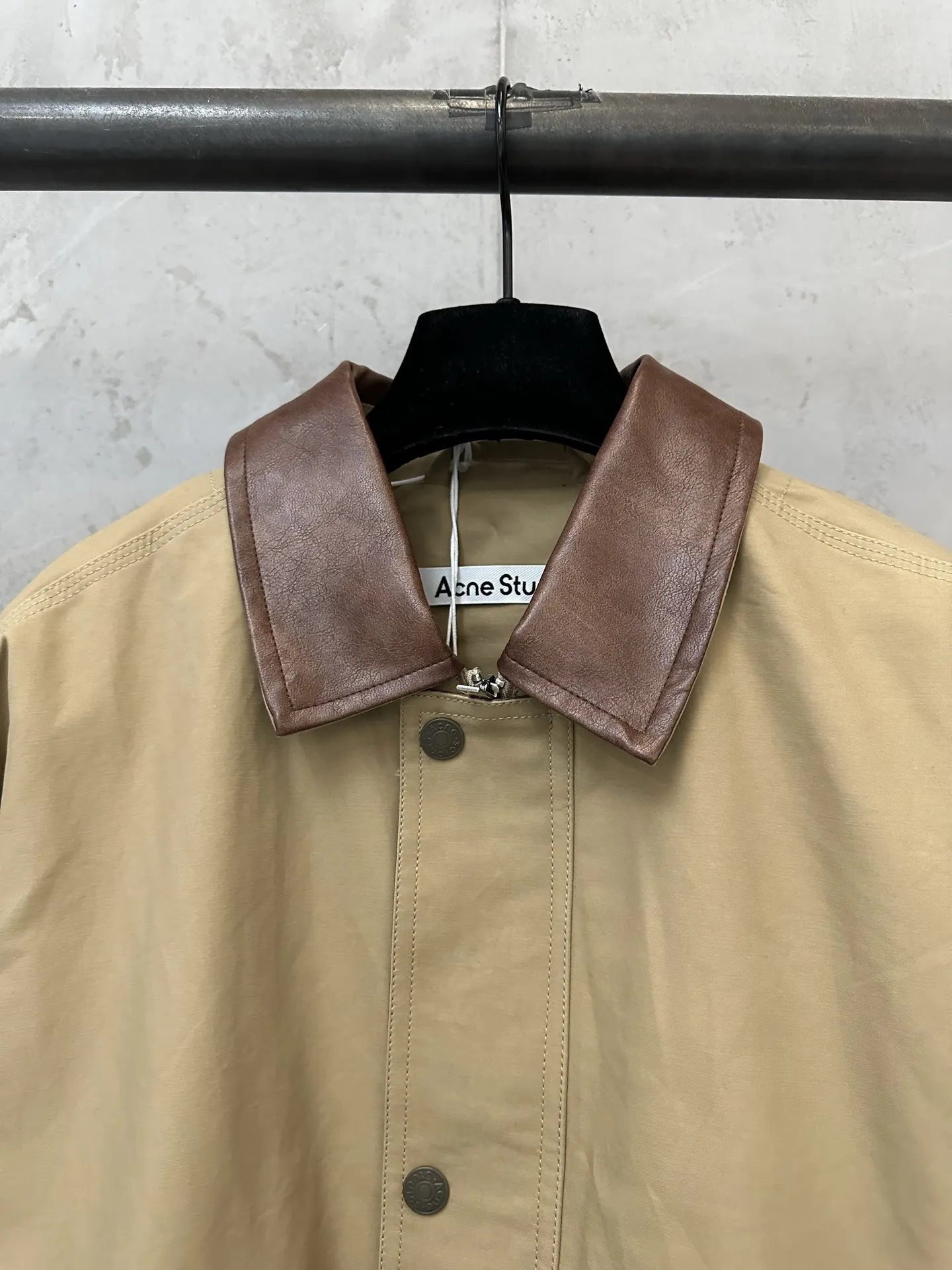 Leather-Trimmed Cotton Twill Bomber Jacket D44023142 — view 5