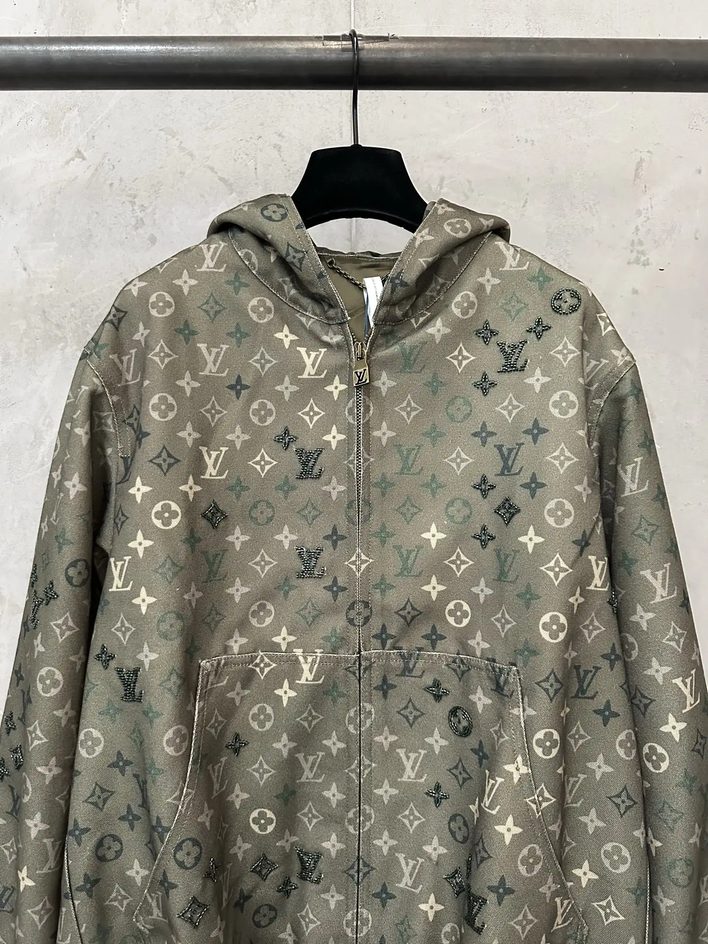 Monogram All-Over Print Hooded Jacket D46018883 — view 3