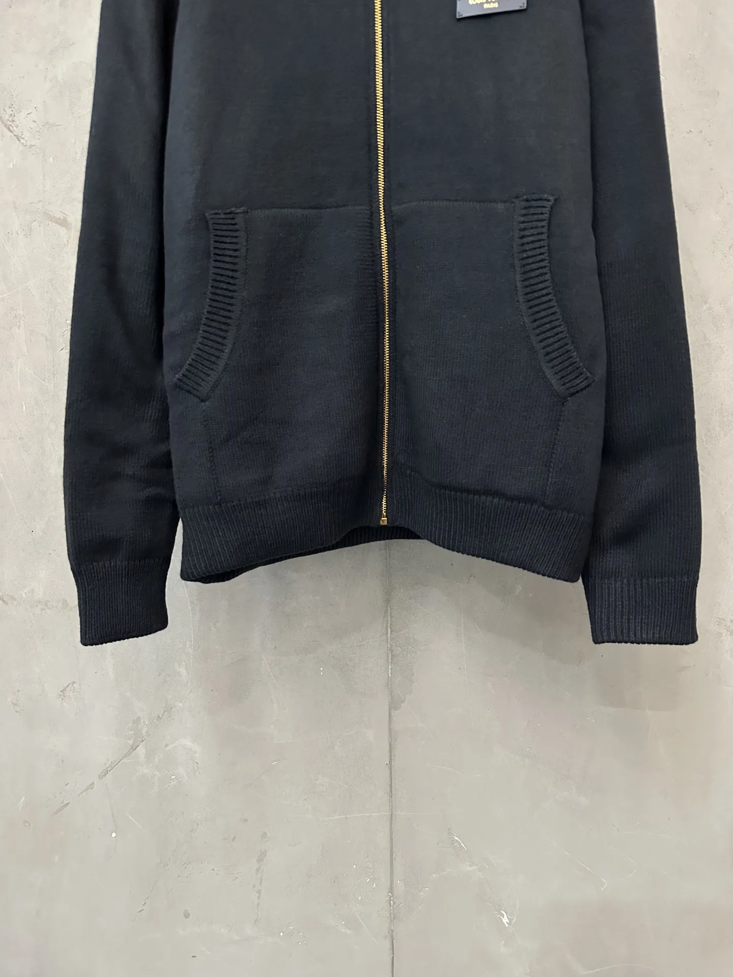Reversible Monogram Jacquard Zip-Up Cardigan D47018945 — view 6