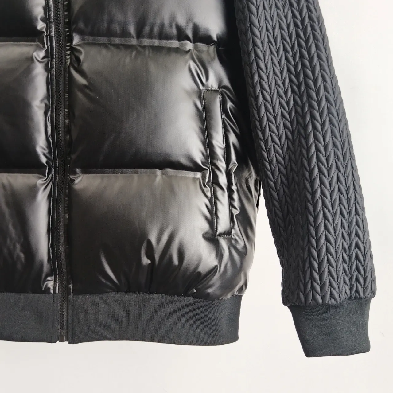 Mixed-Media Hooded Down Puffer Jacket D50019082 — view 10