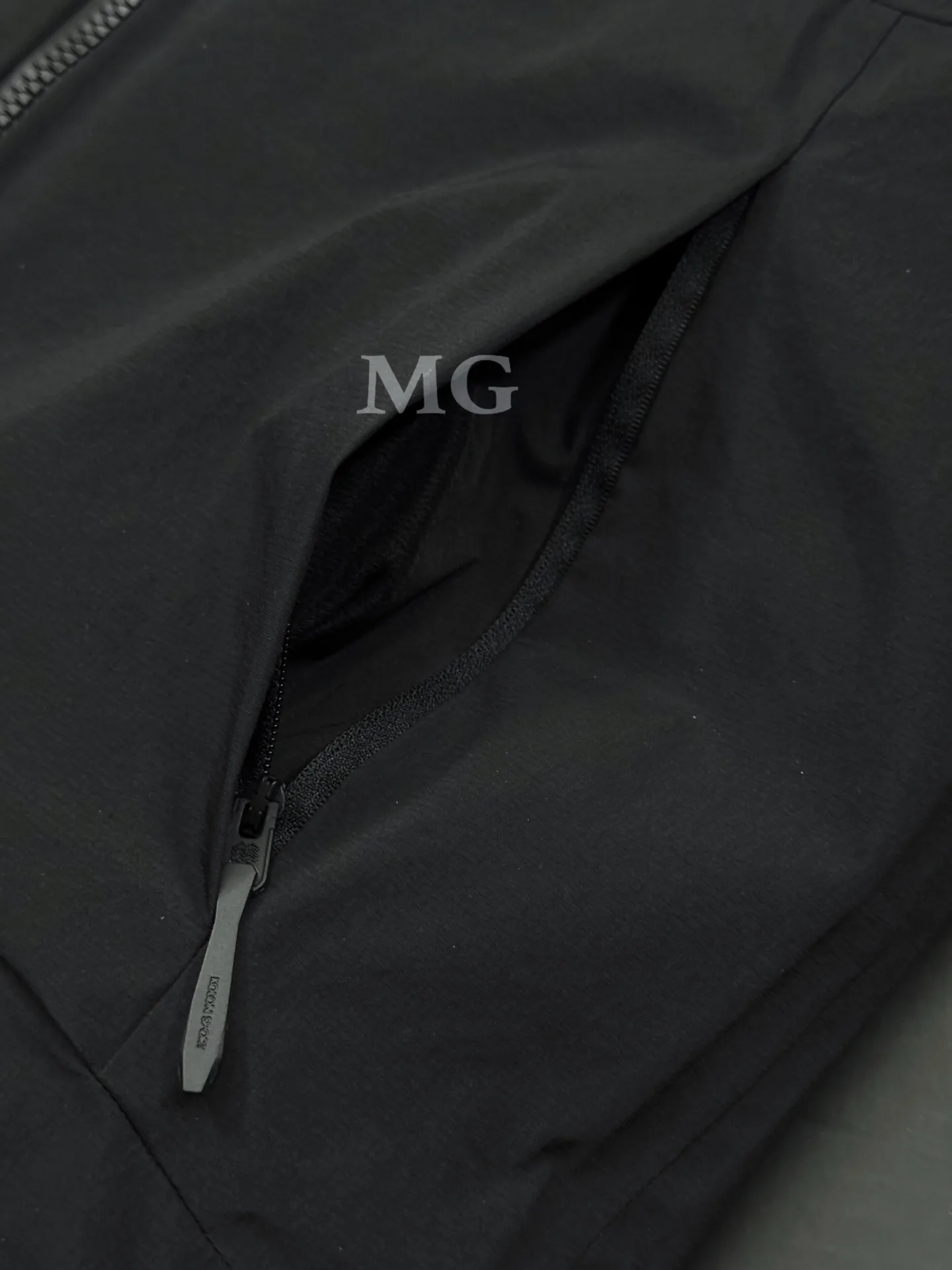 Hooded Down-Filled Performance Puffer Jacket D56019381 — view 5