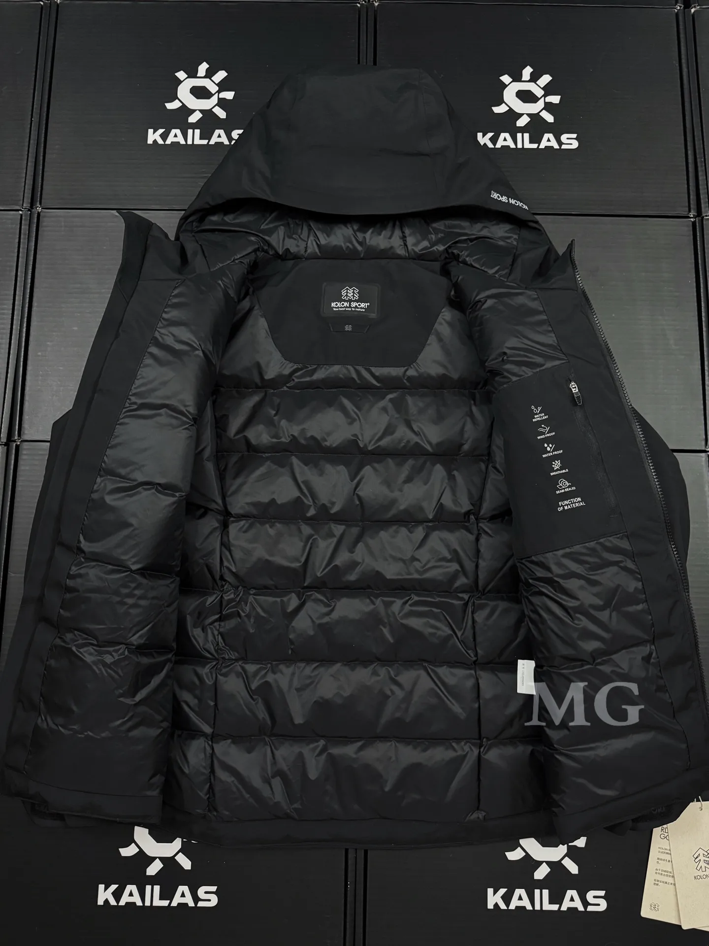 Hooded Down-Filled Performance Puffer Jacket D56019381 — view 7