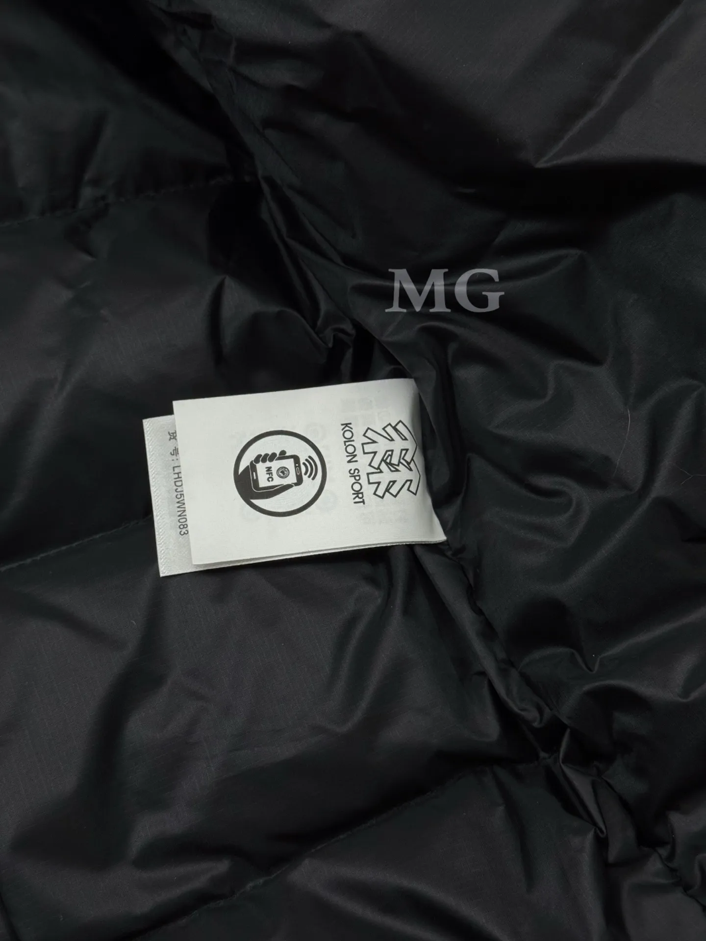 Hooded Down-Filled Performance Puffer Jacket D56019381 — view 8