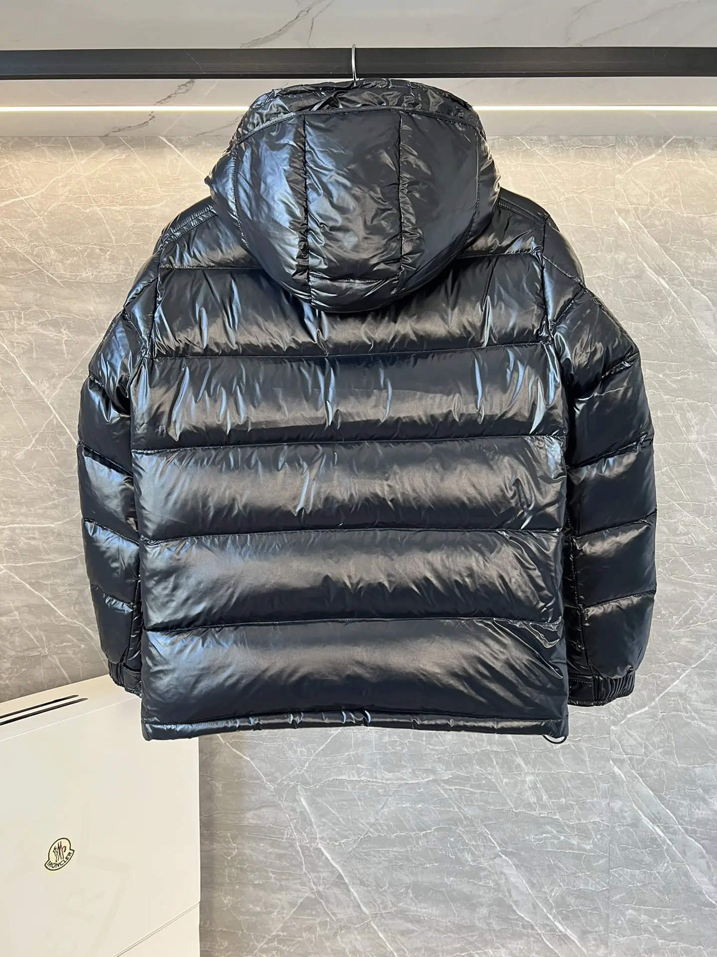 Maya Glossy Nylon Down Puffer Jacket D58019004 — view 2