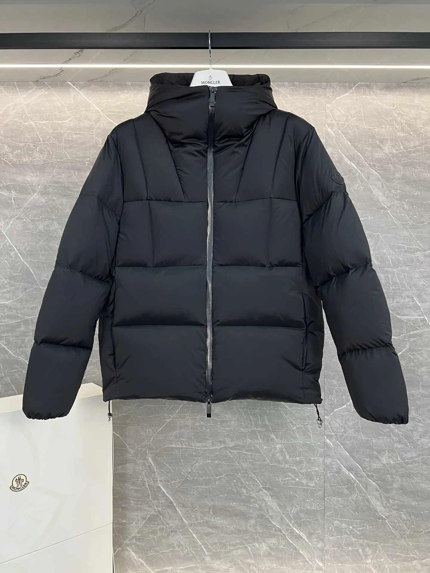 Fusain Hooded Down Puffer Jacket D58019007 — view 3