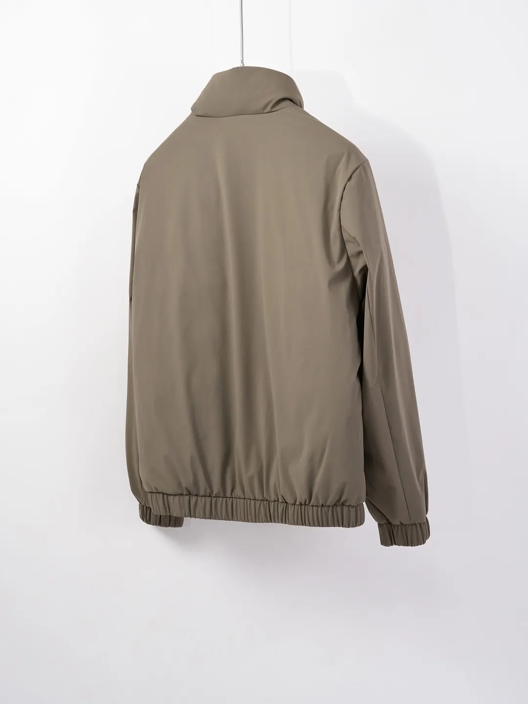 Moncler Luserna Down-Filled Puffer Jacket D59019083 — view 3