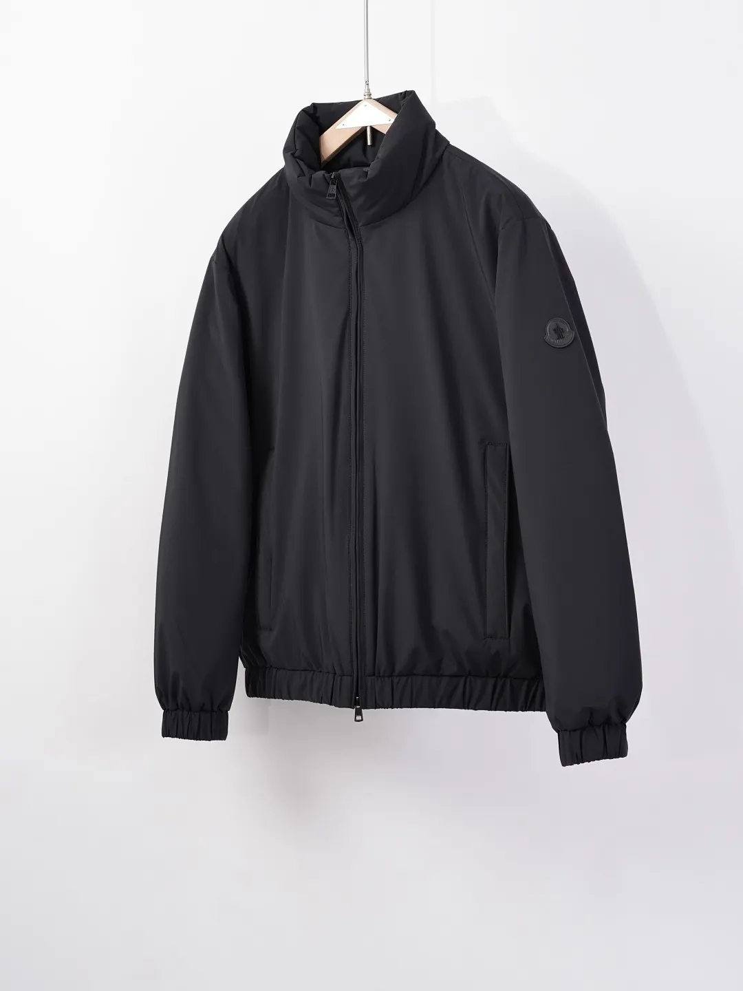 Moncler Luserna Down-Filled Puffer Jacket D59019084 — view 2