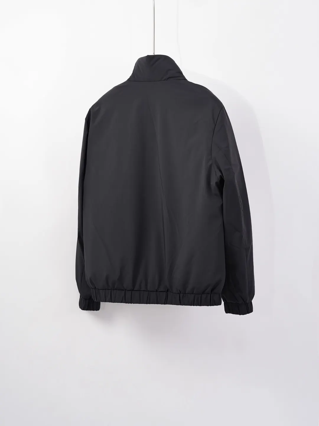 Moncler Luserna Down-Filled Puffer Jacket D59019084 — view 4