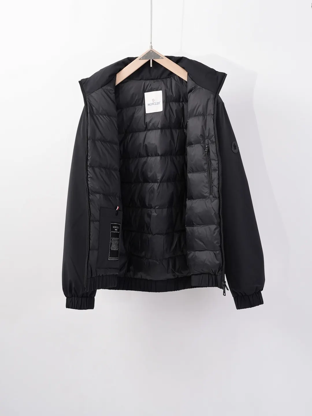Moncler Luserna Down-Filled Puffer Jacket D59019084 — view 5
