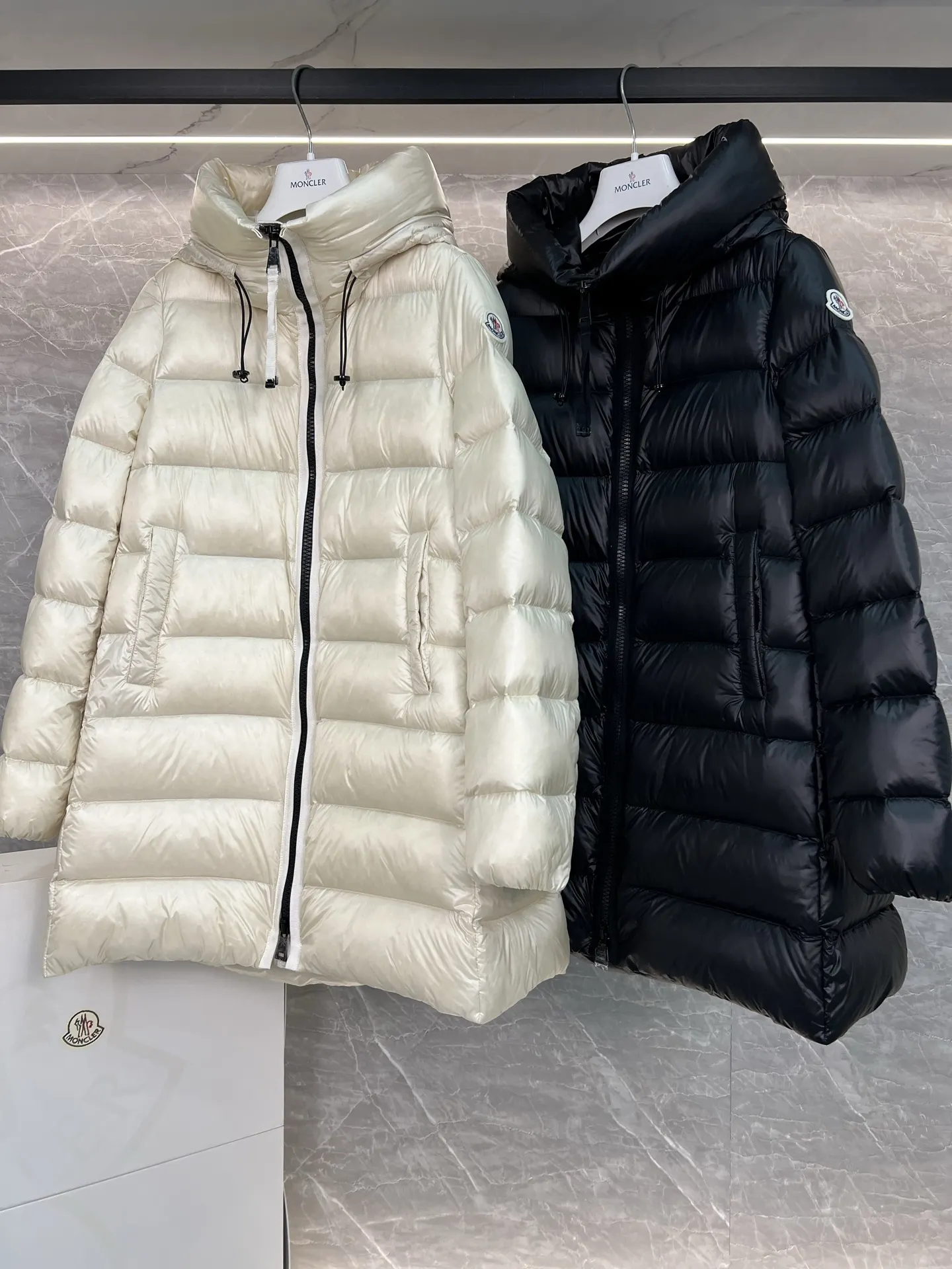 Suyenne Hooded Quilted Down Jacket D60019008